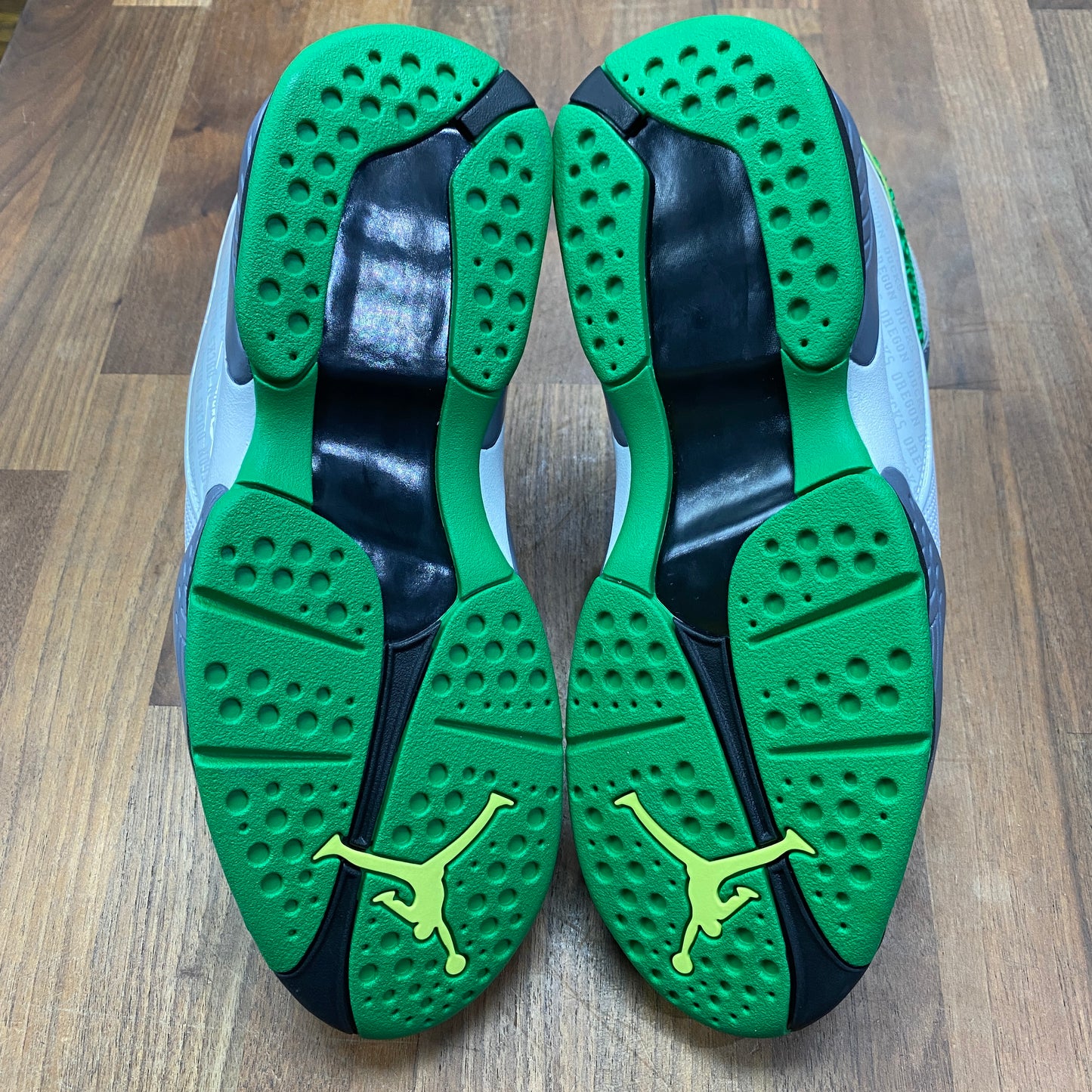 Jordan 8 University of Oregon PE Pure Platinum SAMPLE Size 9 NEW s10661