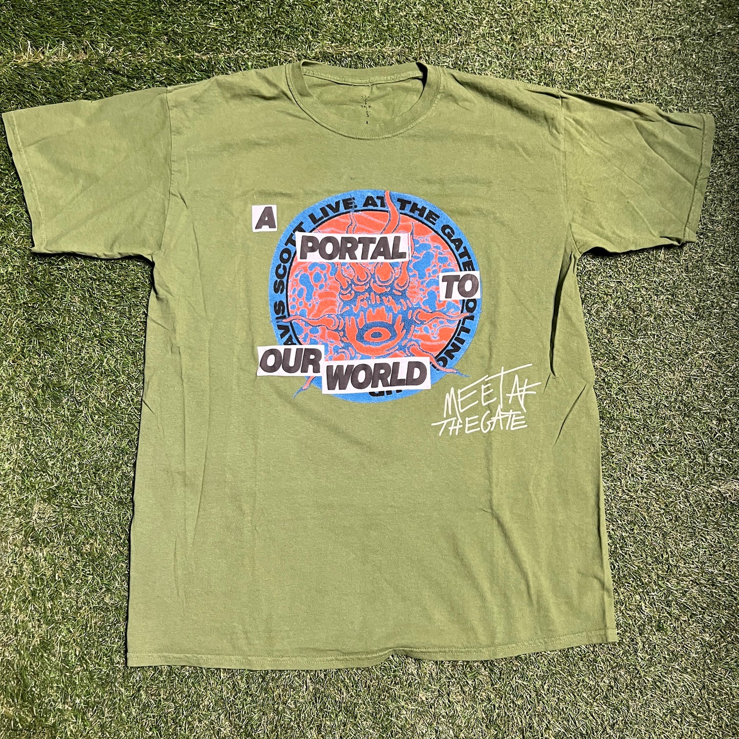 Travis Scott Rolling Loud NYC Exclusive portal to our world tee olive Size Large USED x11400