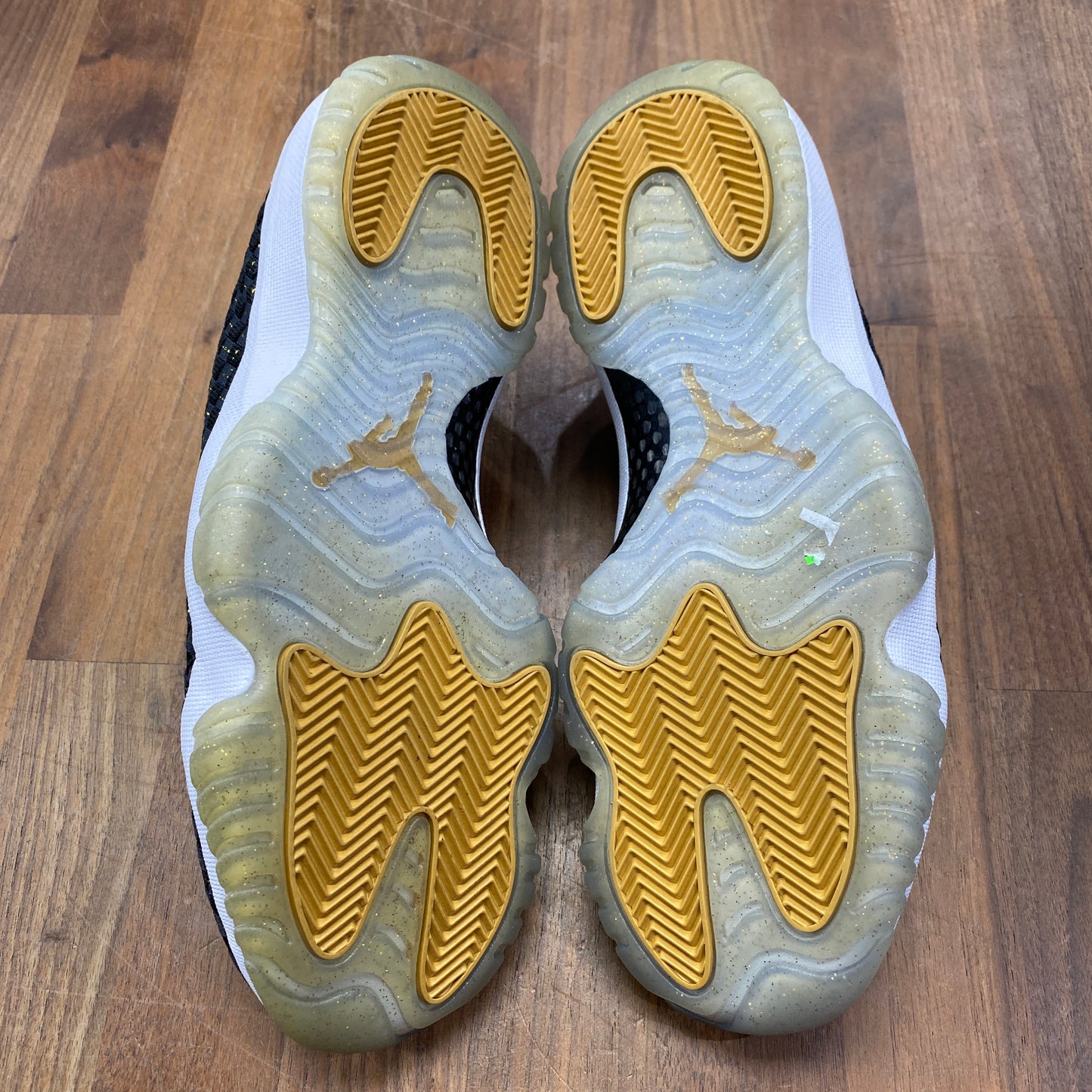 Jordan 11 Future Samples Size 9.5 USED s2310
