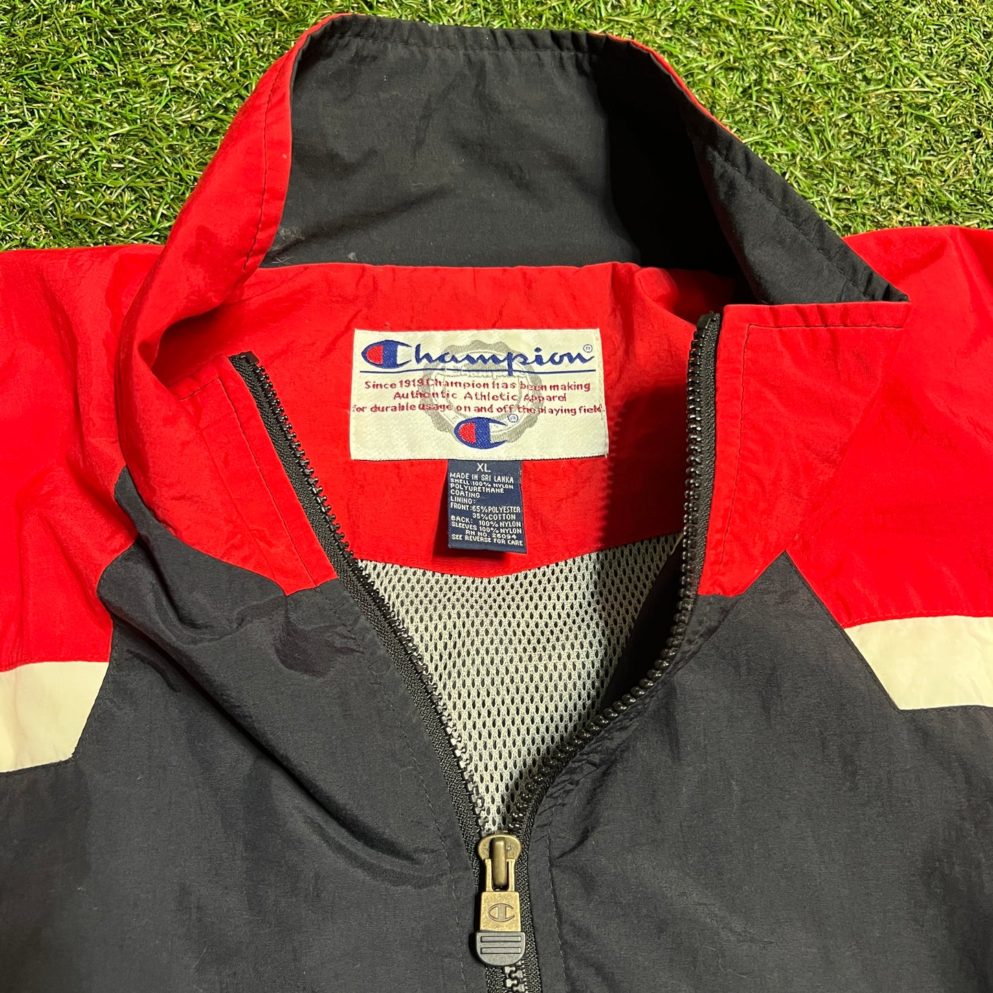 1990s Champion Red Black Windbreaker Size XL USED v15703