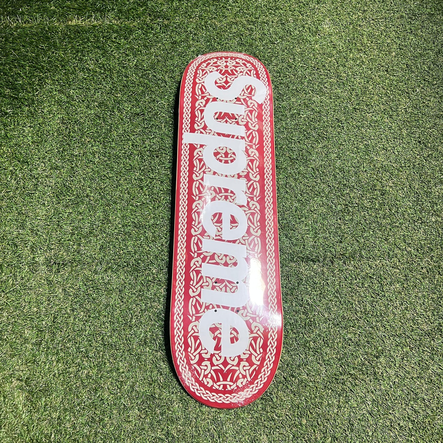 Supreme Celtic Knot Red Skateboard Size One Size NEW x13176