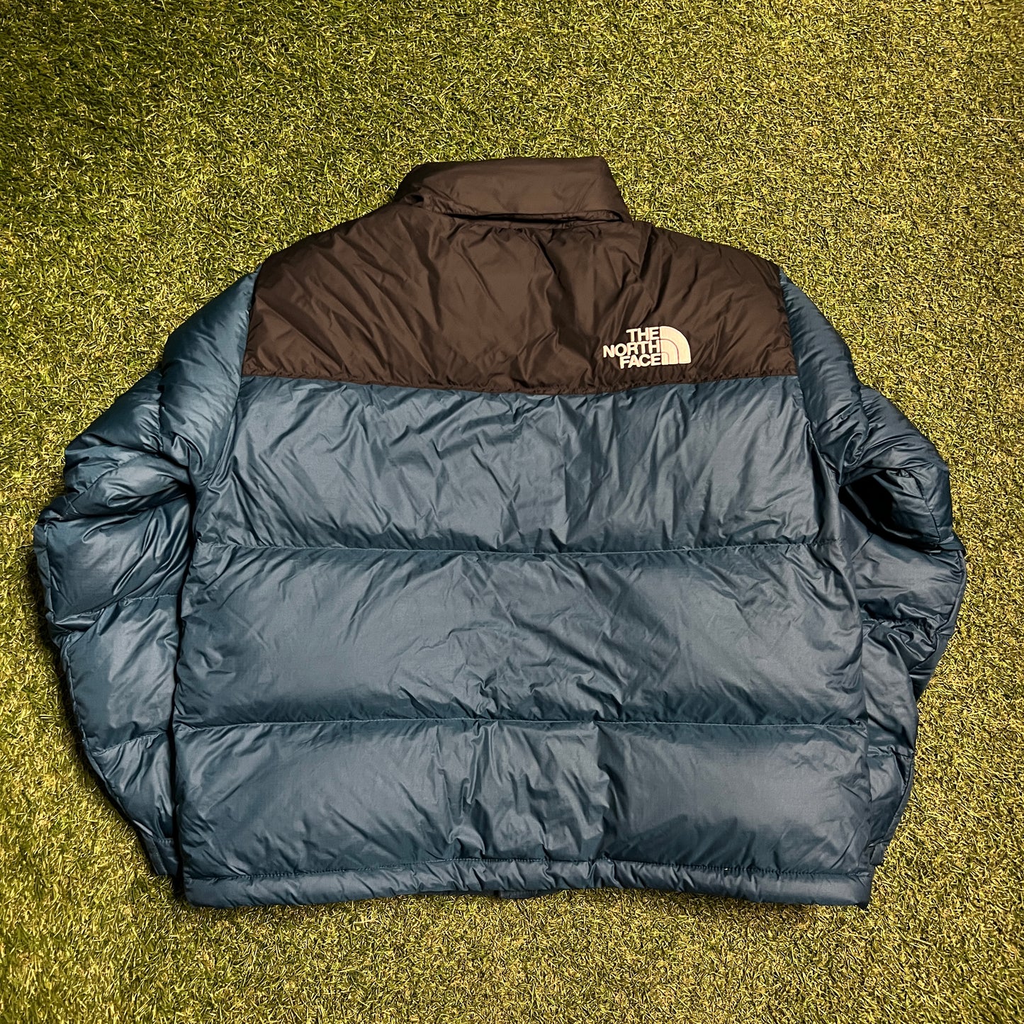 The North Face 700 Blue Puffer Jacket Size Medium USED v15710