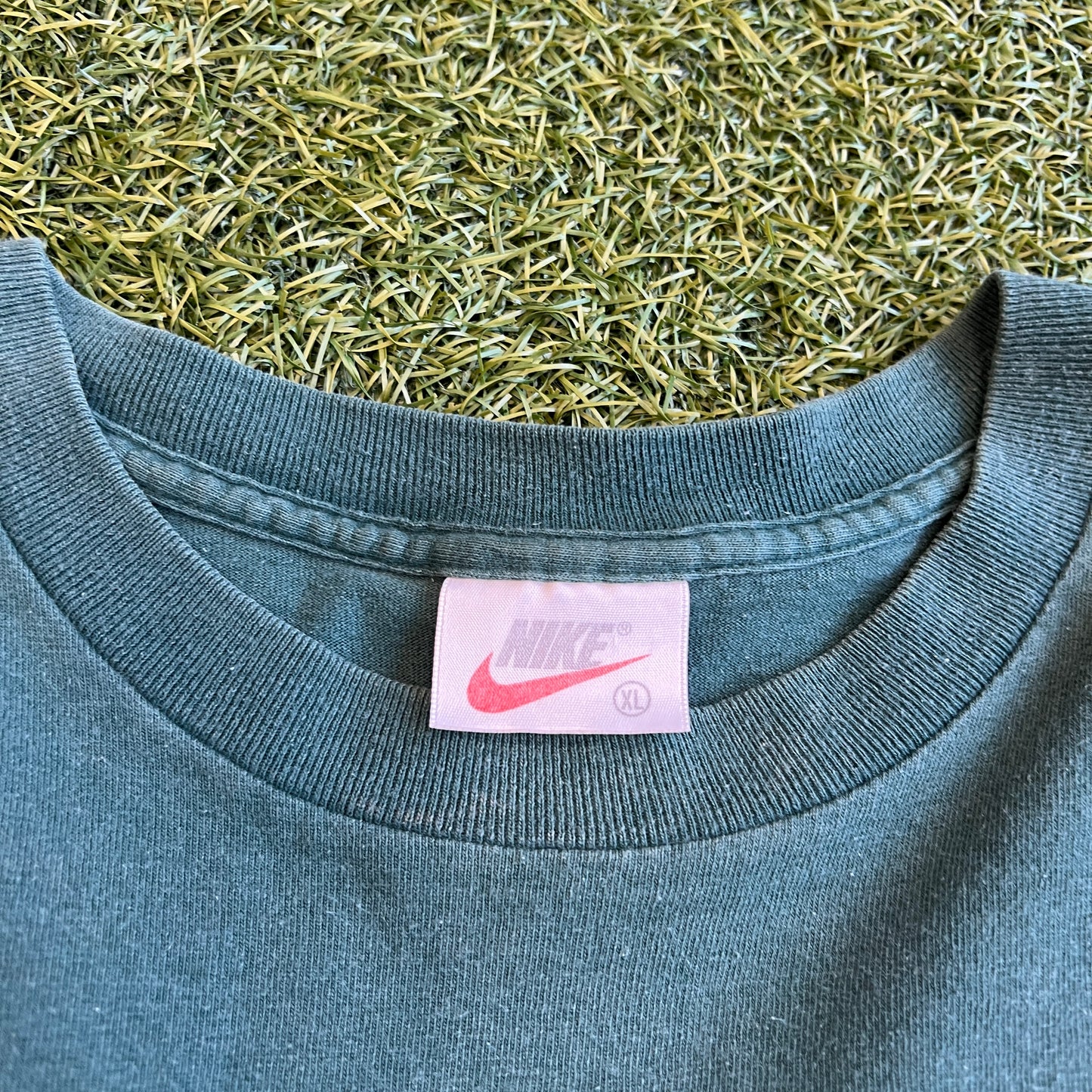 1990s Nike White Tag Green Tee/Blue Swoosh Size XL USED v15735