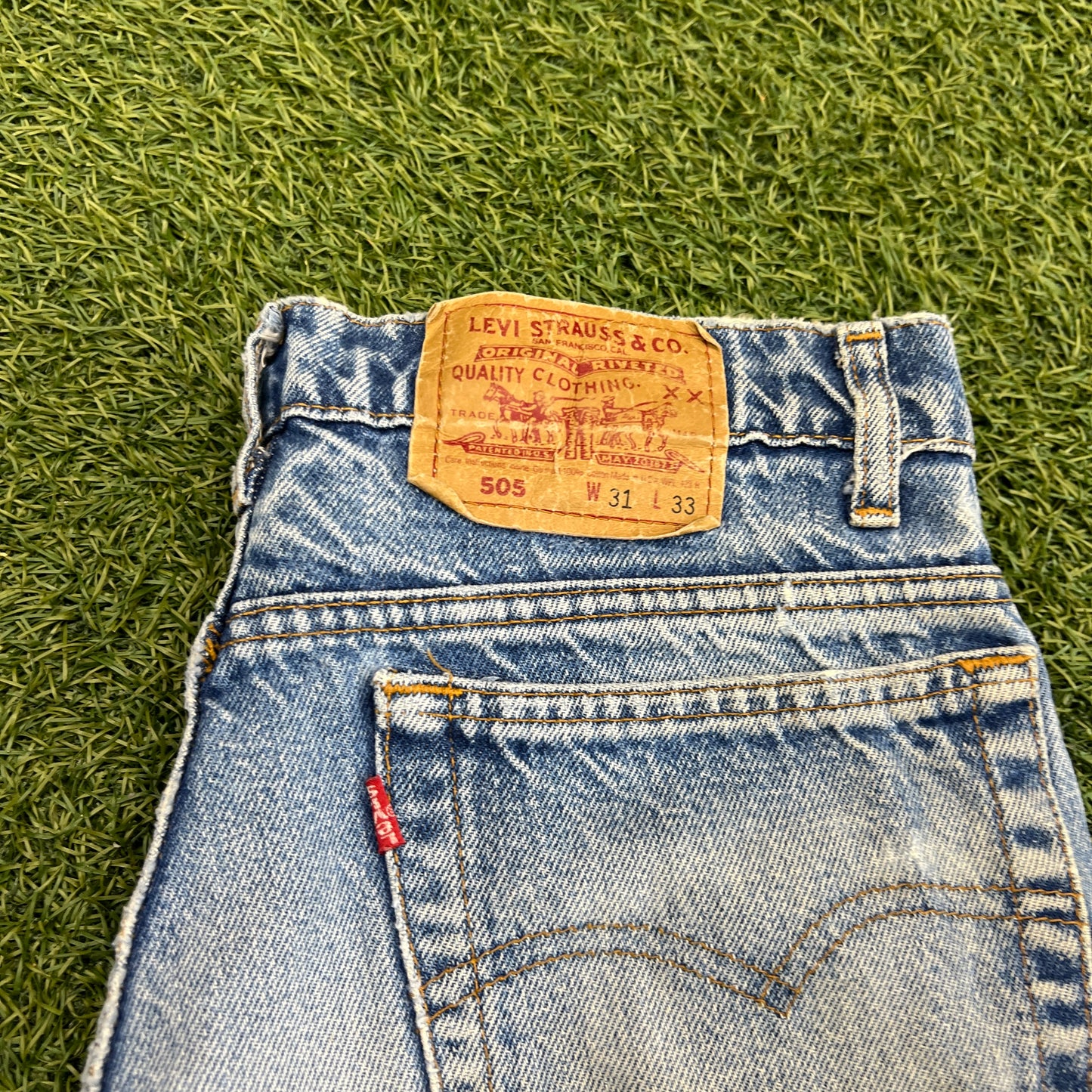 Levi 505s Red Tab Blue Jeans Size 31x33 USED v14755