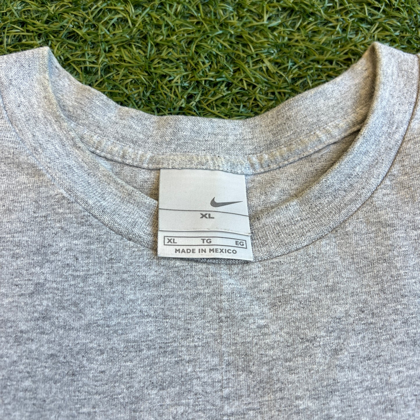 Y2K Nike Silver Tag Grey Tee/Black Swoosh Size XL USED v15738
