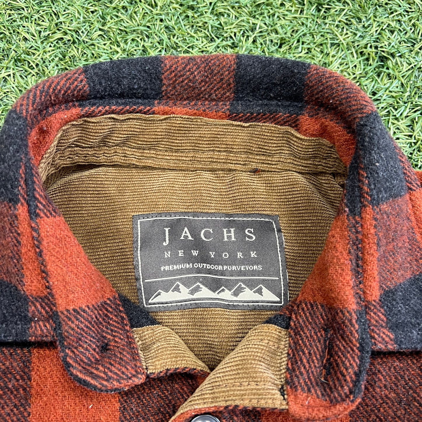 Jachs NY Red Flannel Button Up Shirt Size Large USED v14744