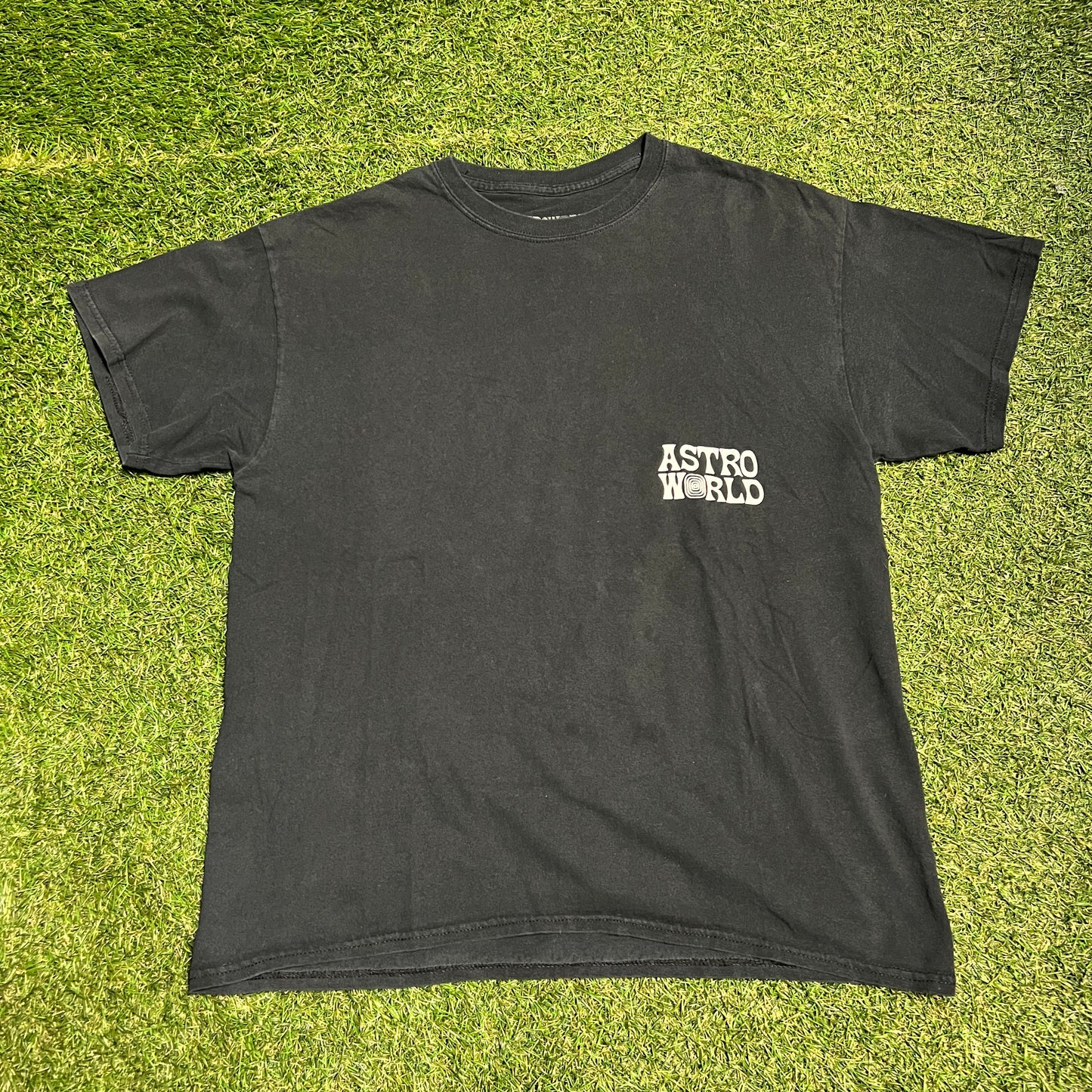 Travis Scott Astro World Wish You Were Here Black Tee Size Large USED x11440