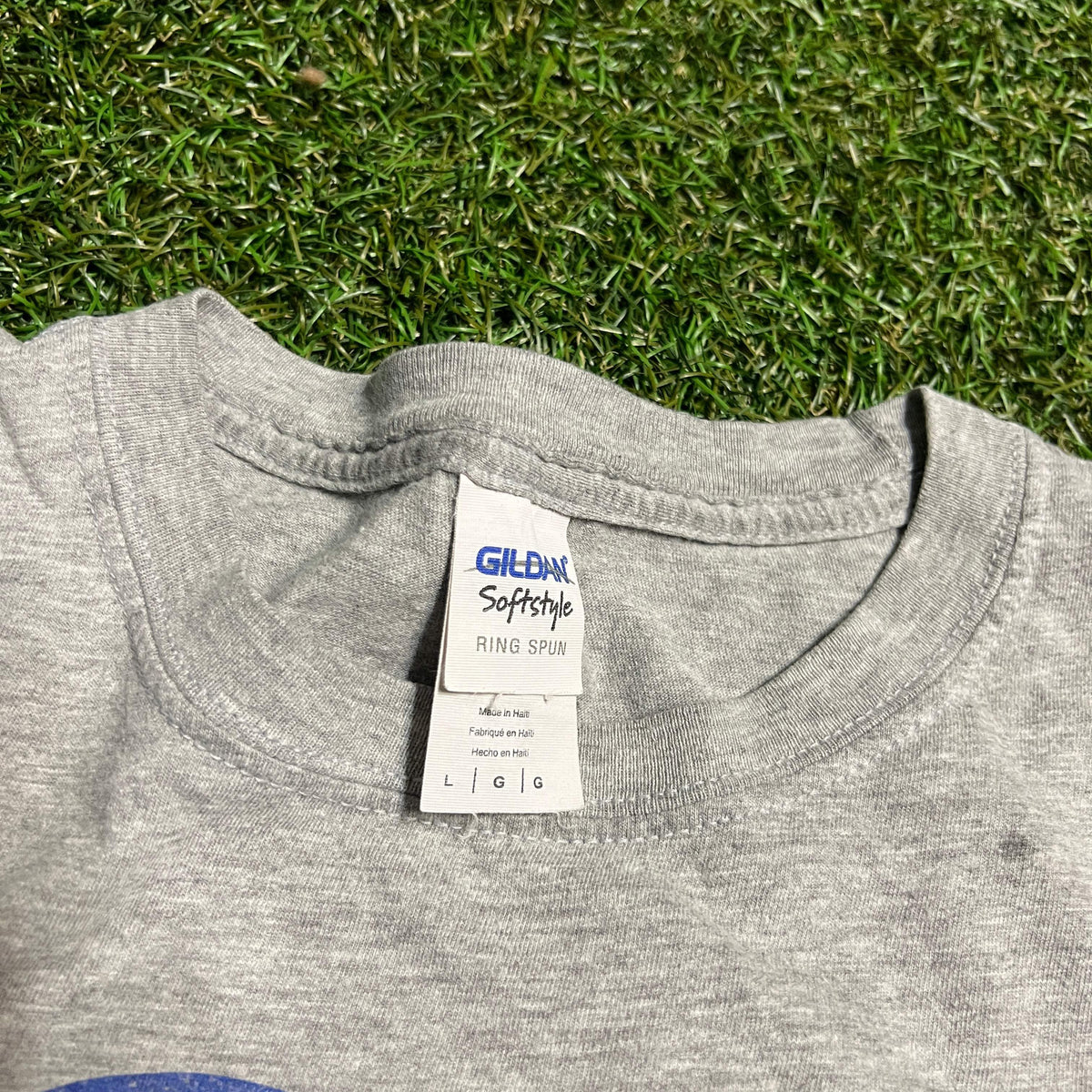 NY Giants grey NY logo tee Size Large USED v14008