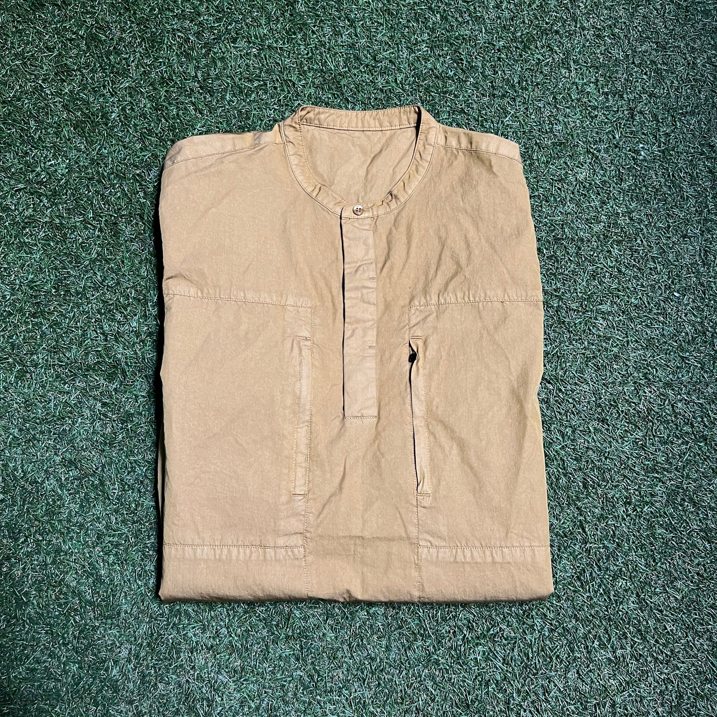 Kith Plain Tan Quarter Zip Windbreaker Size Large USED x12266