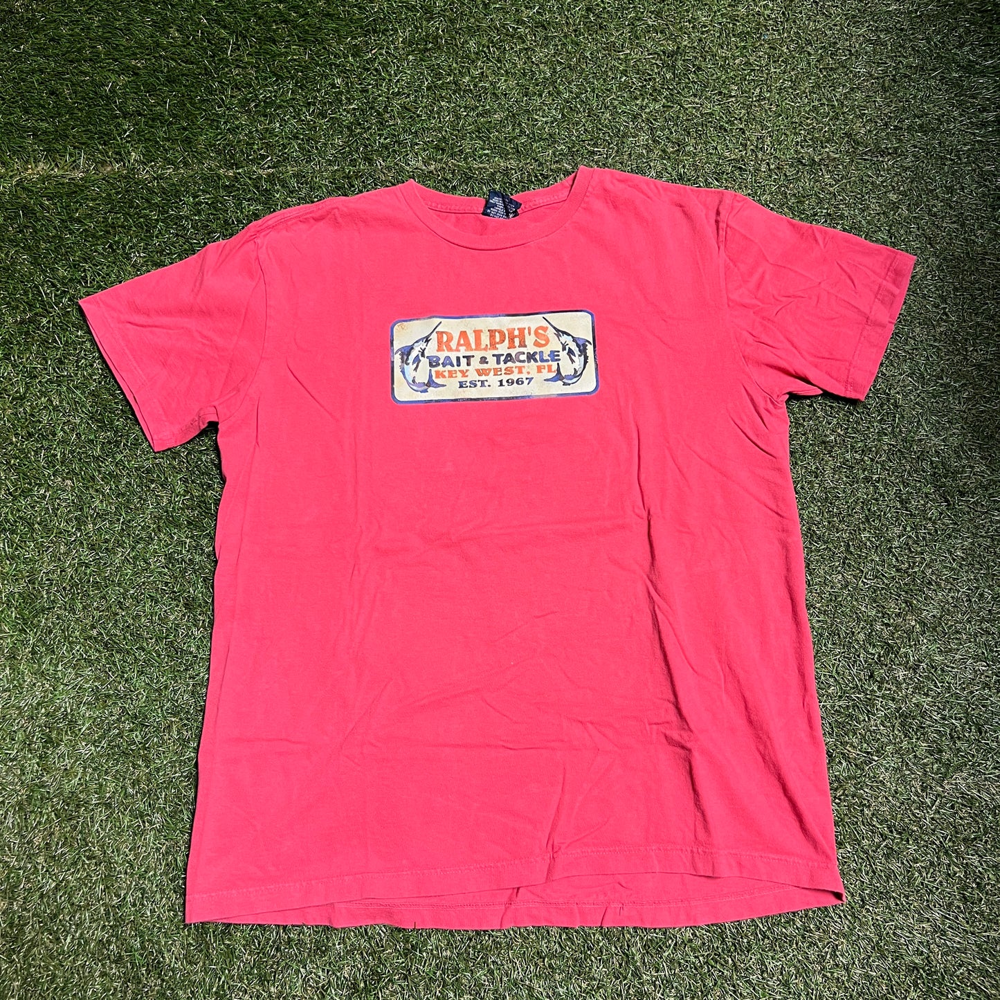 Polo RL Ralphs Bait and Tackle Pinkish Tee Size Medium USED v14024