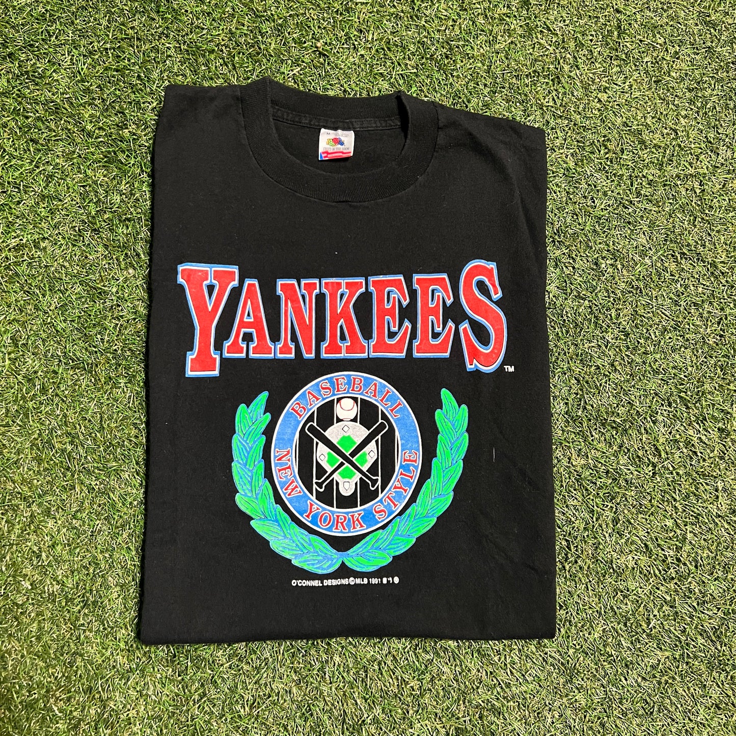 1991 Yankees Baseball New York Style Black Tee Size Medium USED v14036