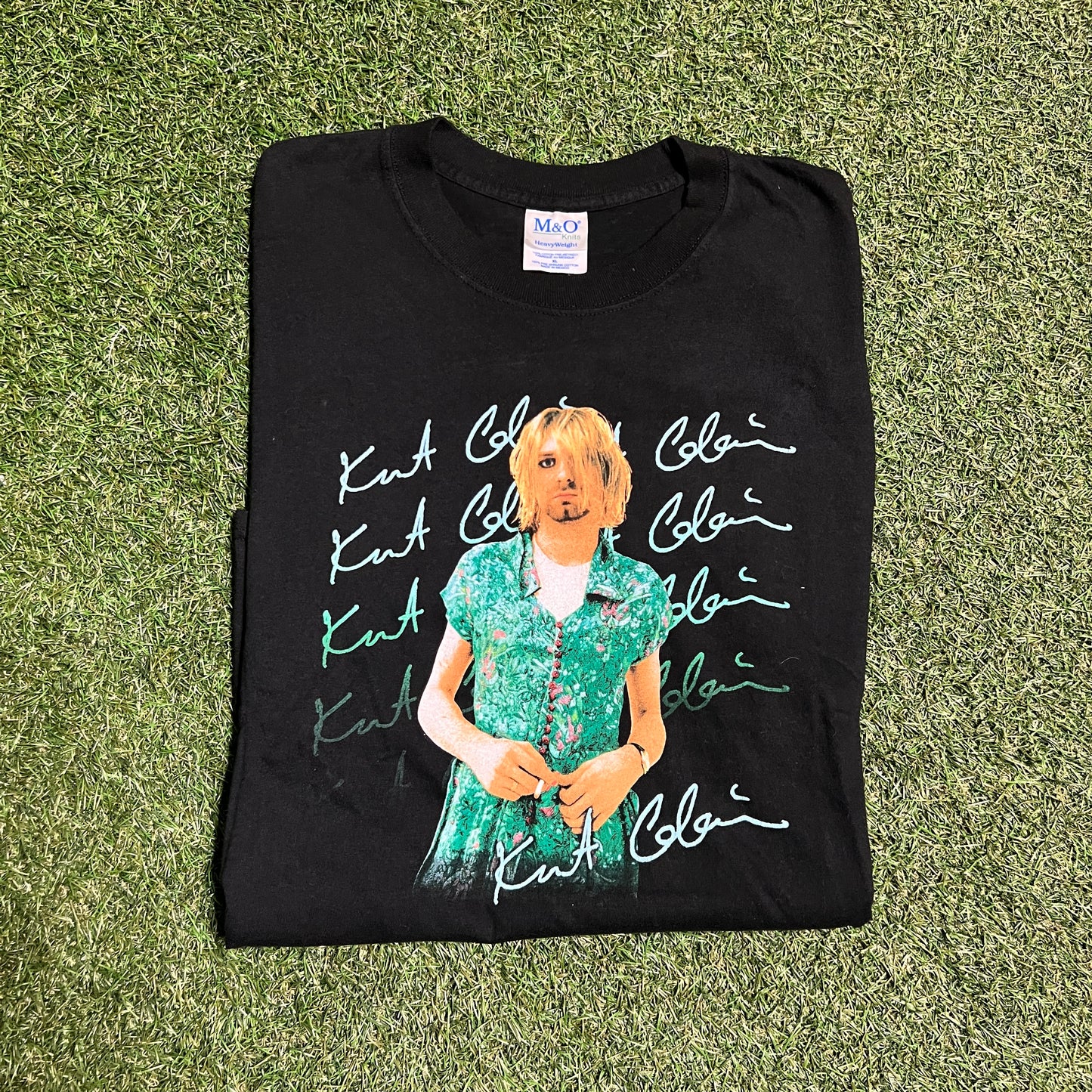 Kurt Cobain Y2K In A Dress M&O Tag Black Tee Size XL USED v14049