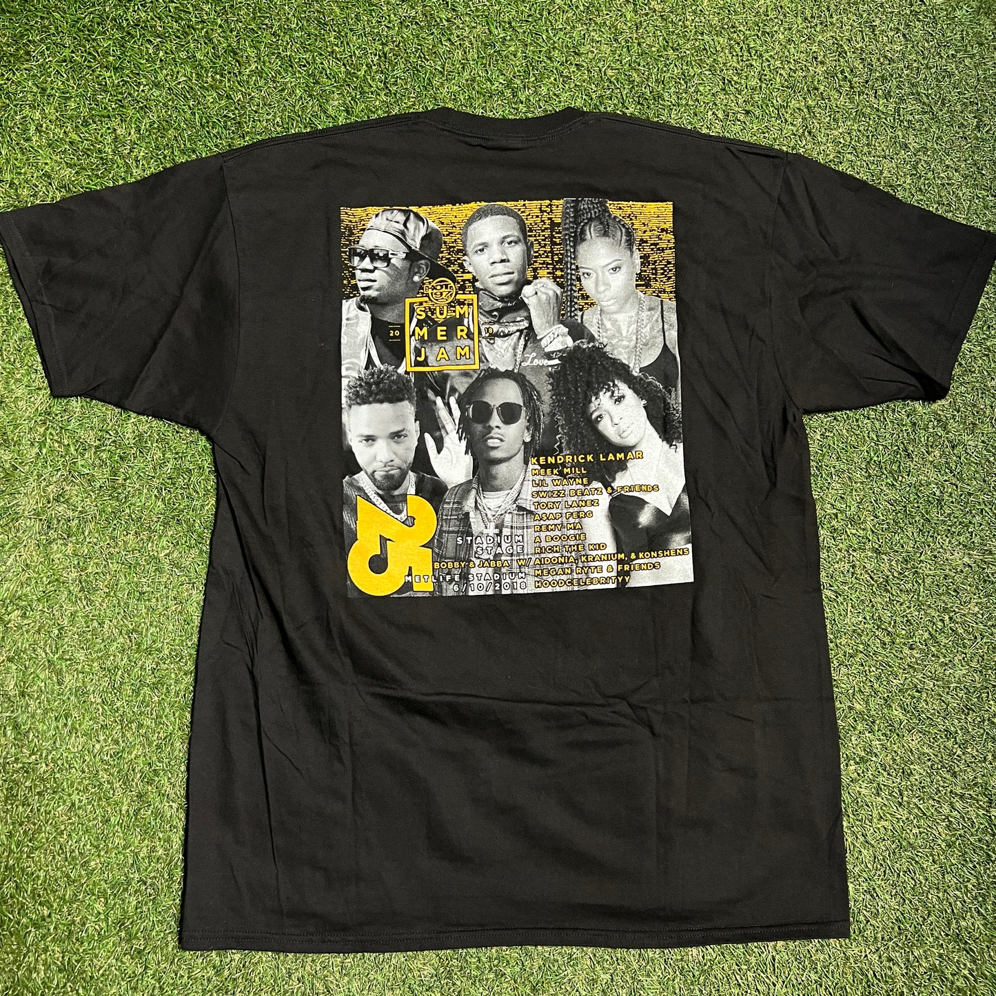 2018 Summer Jam Lineup Tee Size XL USED v9057