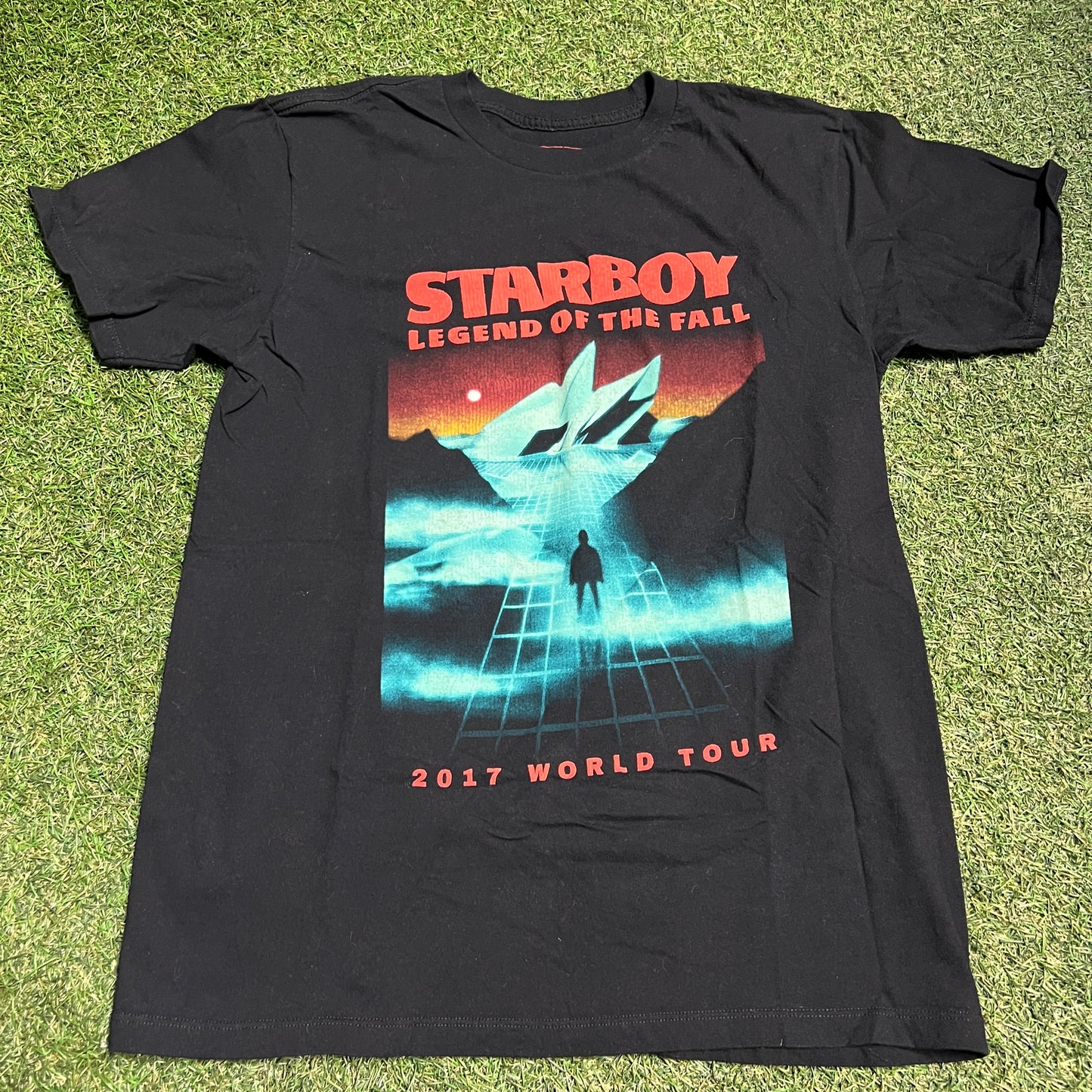 The Weekend Starboy 2017 World Tour Tee Size Medium USED v6057