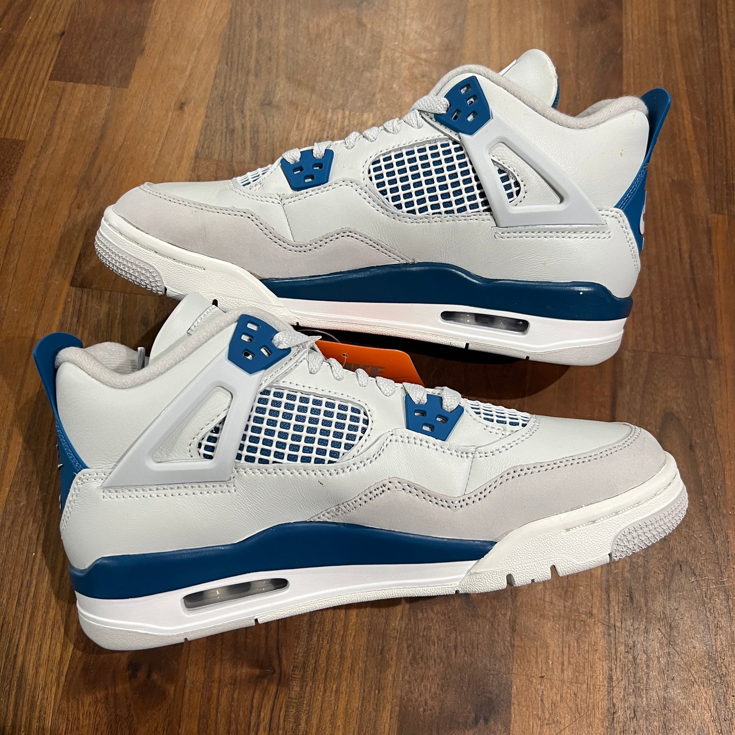 Jordan 4 Retro Military Blue (2024) (GS) Size 7Y NEW S13887