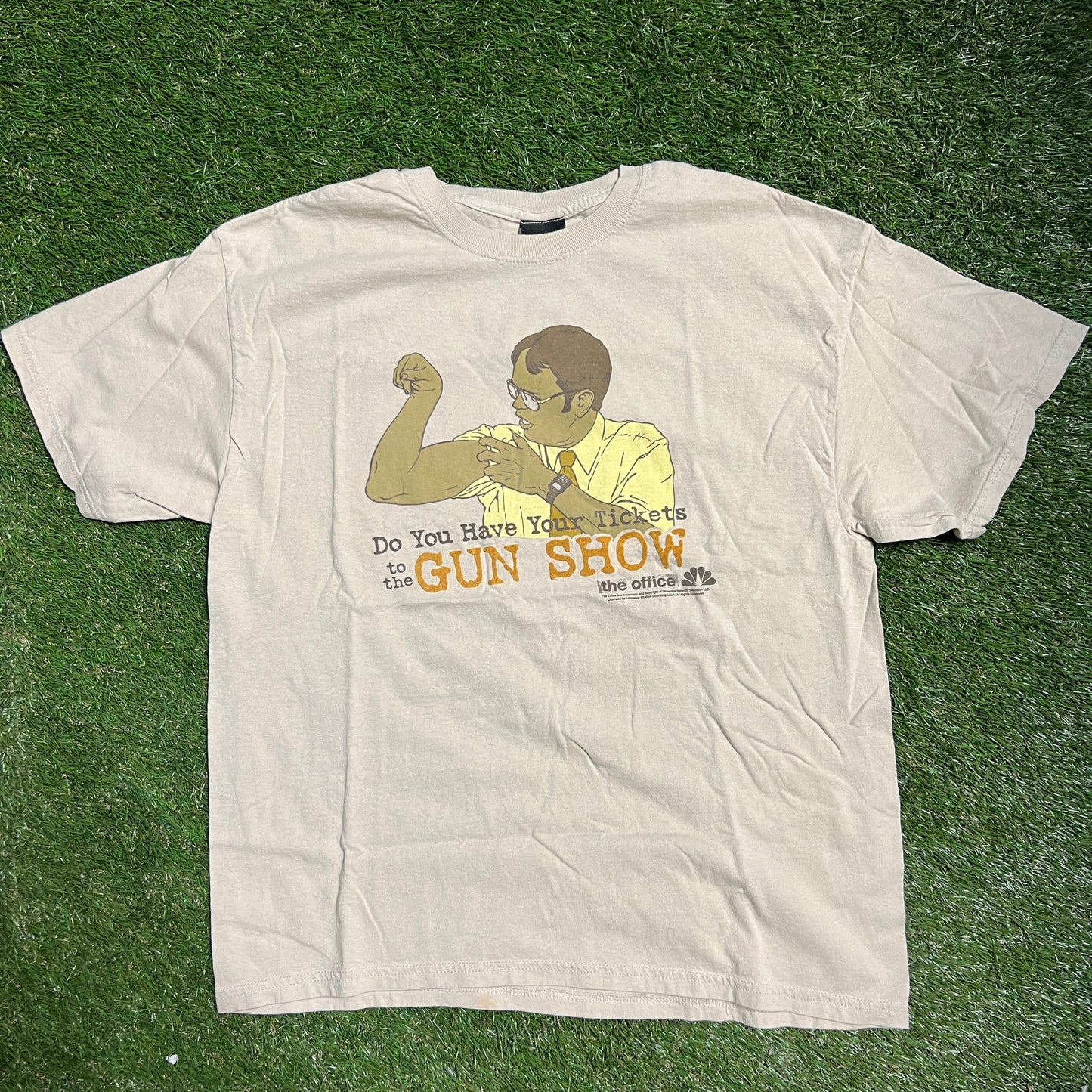 The office Dwite Tan Tee Size XL USED v3317