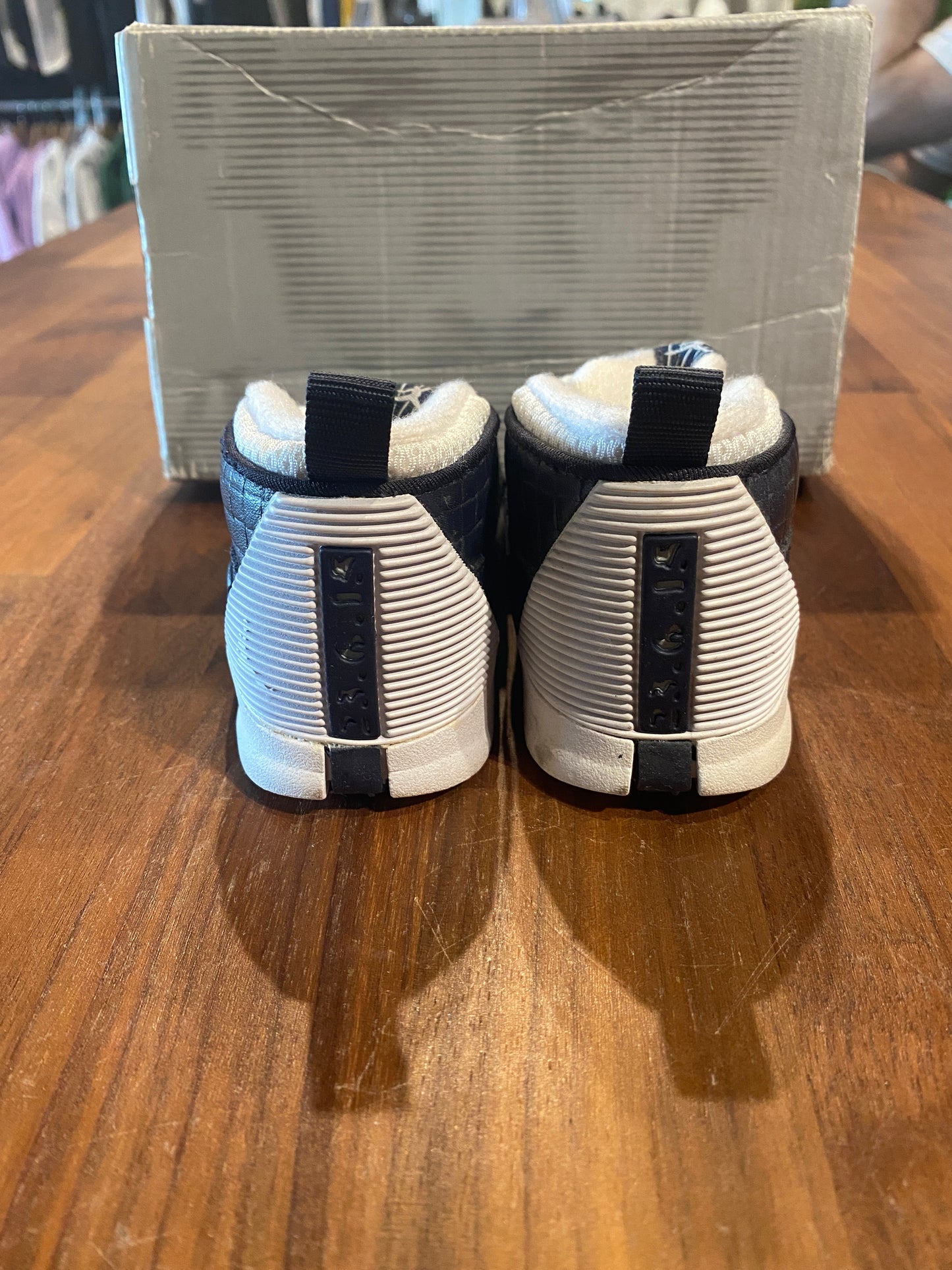 Jordan 15 OG Low TD 'Midnight Navy' 2000 release Size 3c USED