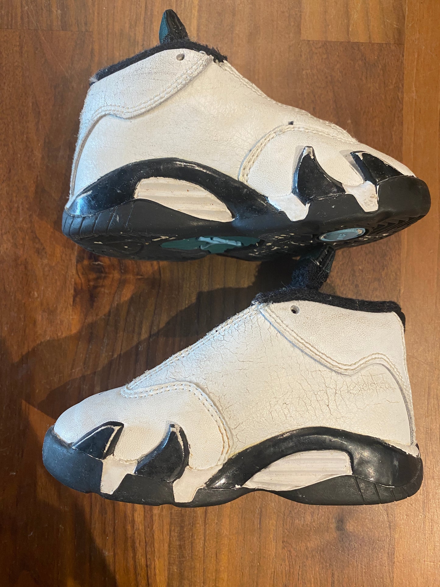 Jordan 14 OG 1998 TD 132549103 Size 6c USED