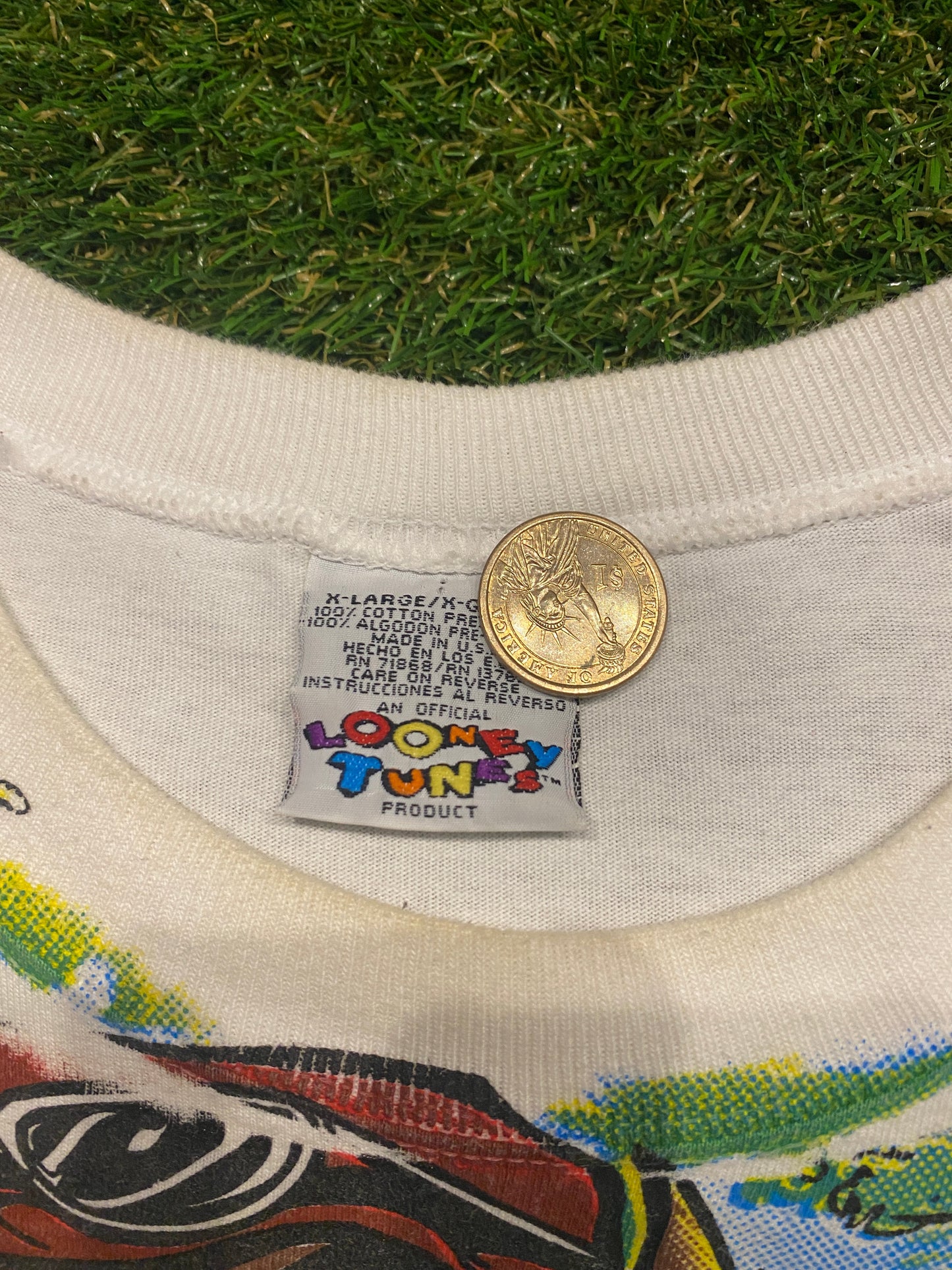 1996 Looney Tunes Tasmanian Devil fishing tee white Size XL USED v11802