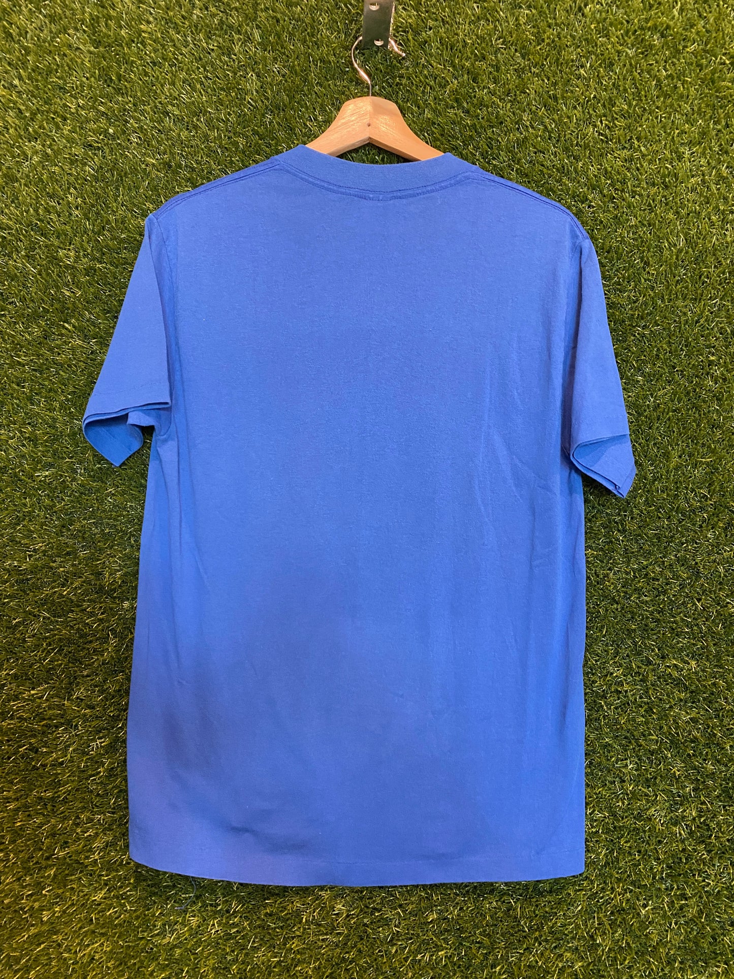 Indianapolis colts tee blue trench tag Size large USED v11877