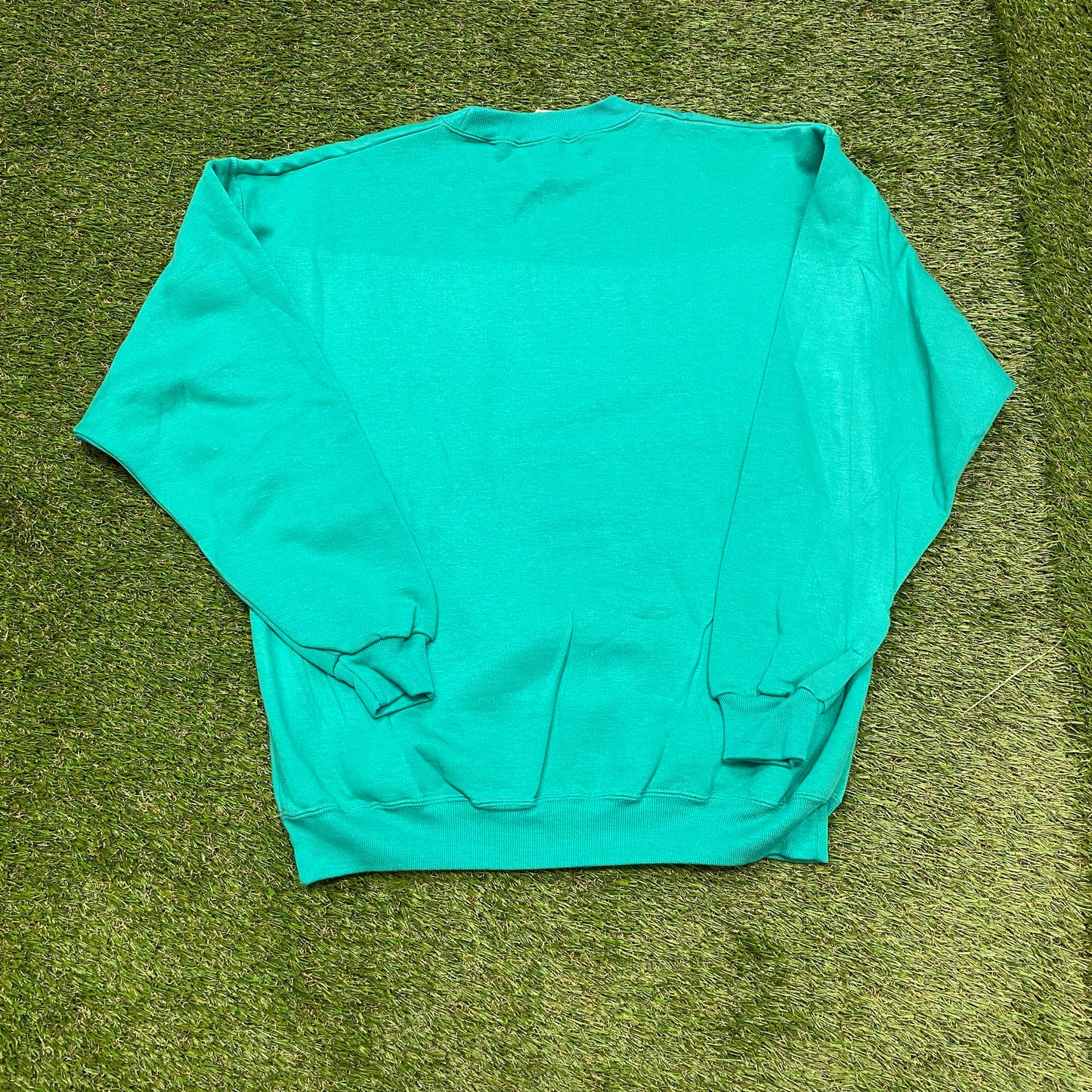 1990's Euro Disney Mickey crewneck SIze Medium Used v12344