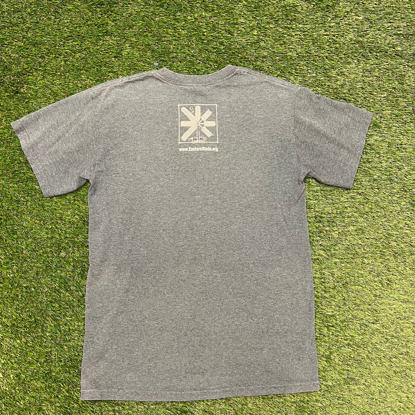2000's Eastern Gate Penitentiary Grey Tee Size Small USED v12593