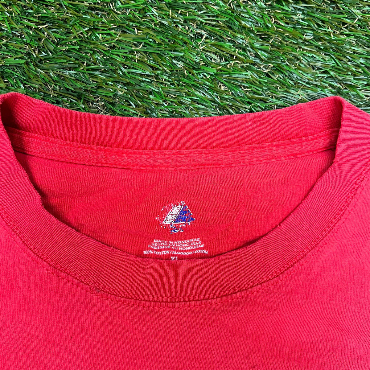 Philadelpia Phillies Majestic Red Tee Size XL USED V12589