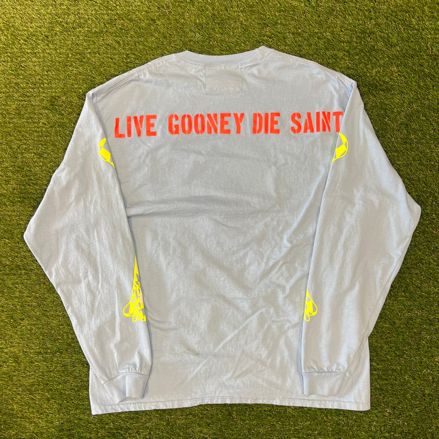 Live Gooney Die Saints Skeleton Flame Blue Long Sleeve Size XL USED v12567