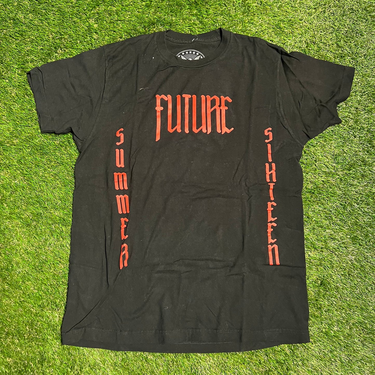 Future Summer Sixteen Black Tee Size Large USED v1821