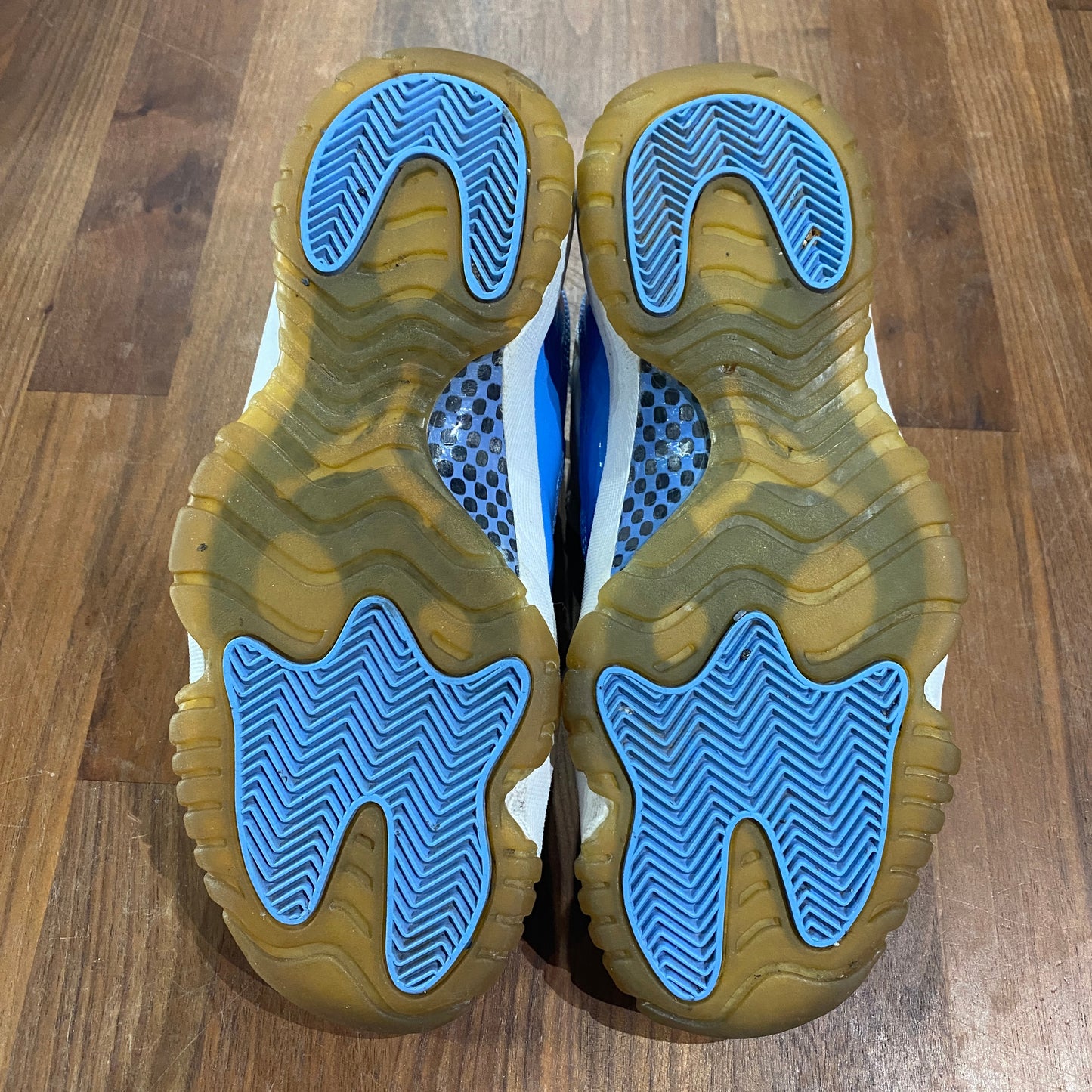 Jordan 11 Low Columbia Blue 2001 Size 7.5 USED s1853