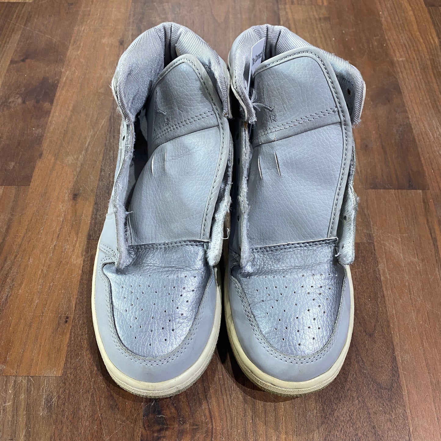 Jordan 1 GS ' Neutral Grey' Size 4y REPLACEMENT BOX USED s11969