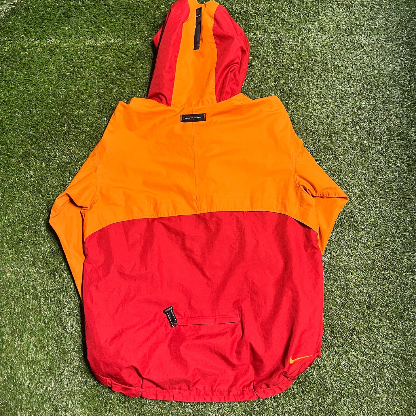 Nike ACG Orange/Red Windbreaker Size Large USED v2562