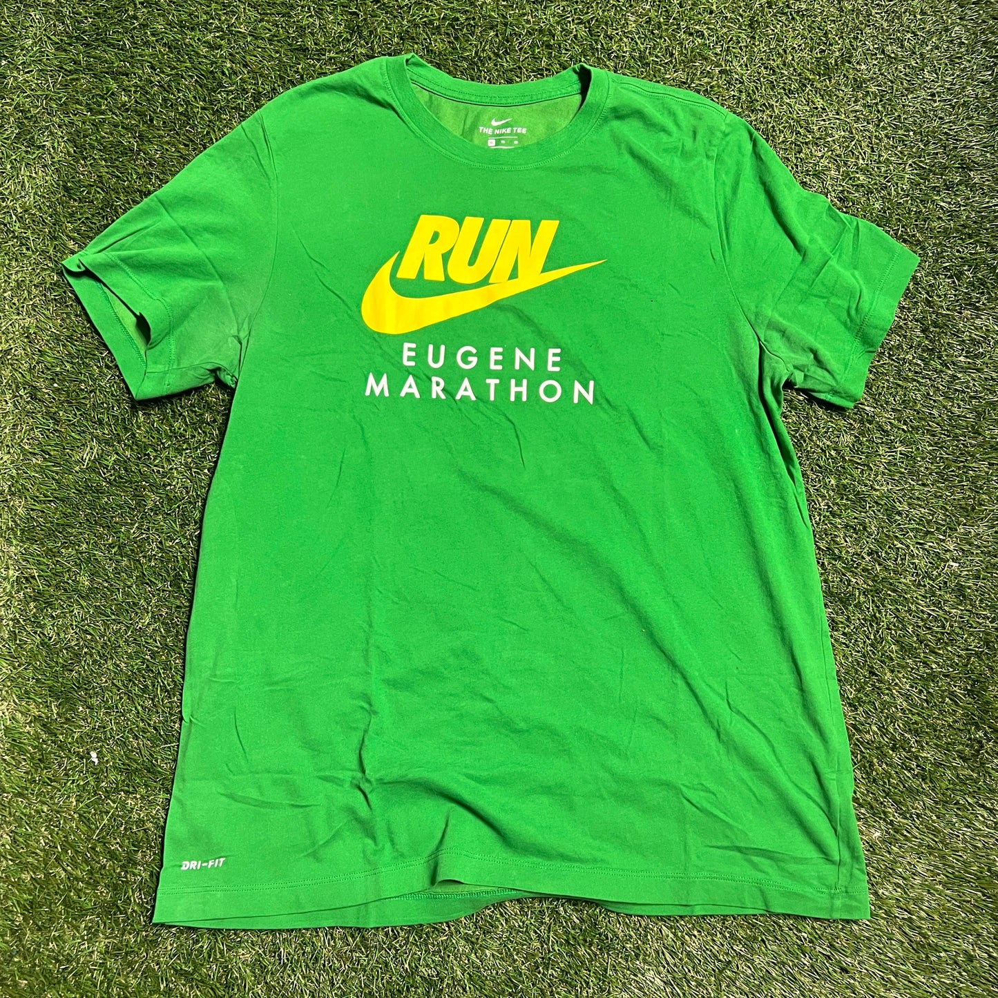 Nike Eugene Marathon Green Tee Size XL USED v13136