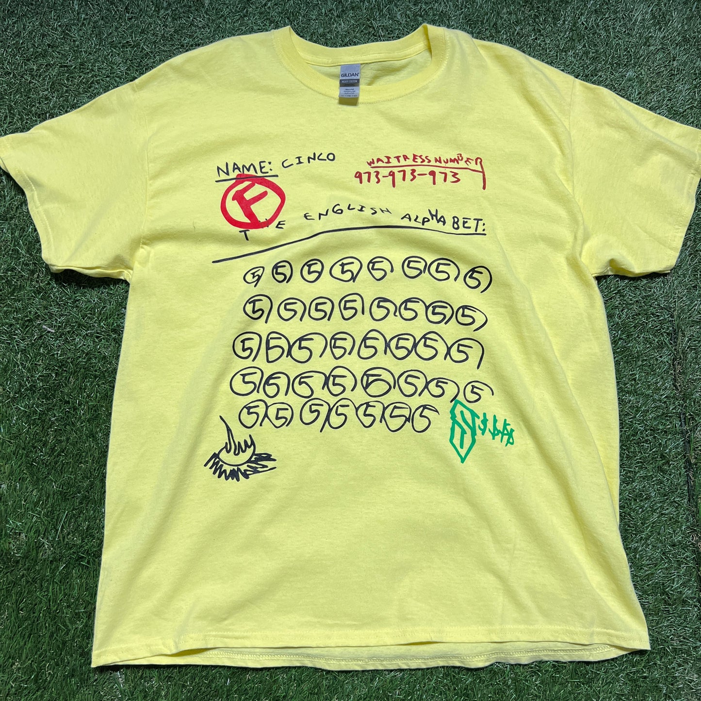 5AM English Alphabet Yellow Tee Size XXL USED V7483