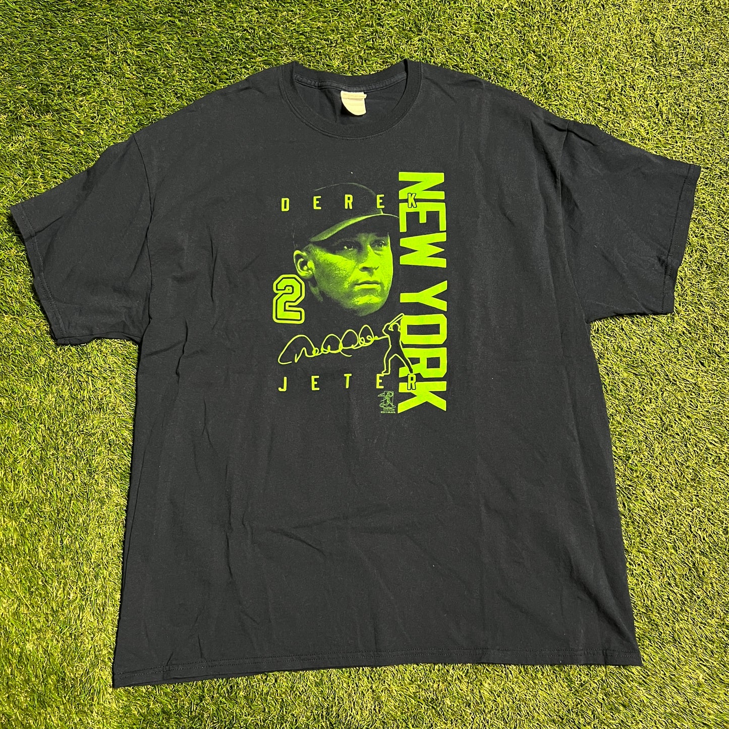 New York Derek Jeter Face Navy Tee Size 2XL USED V13248