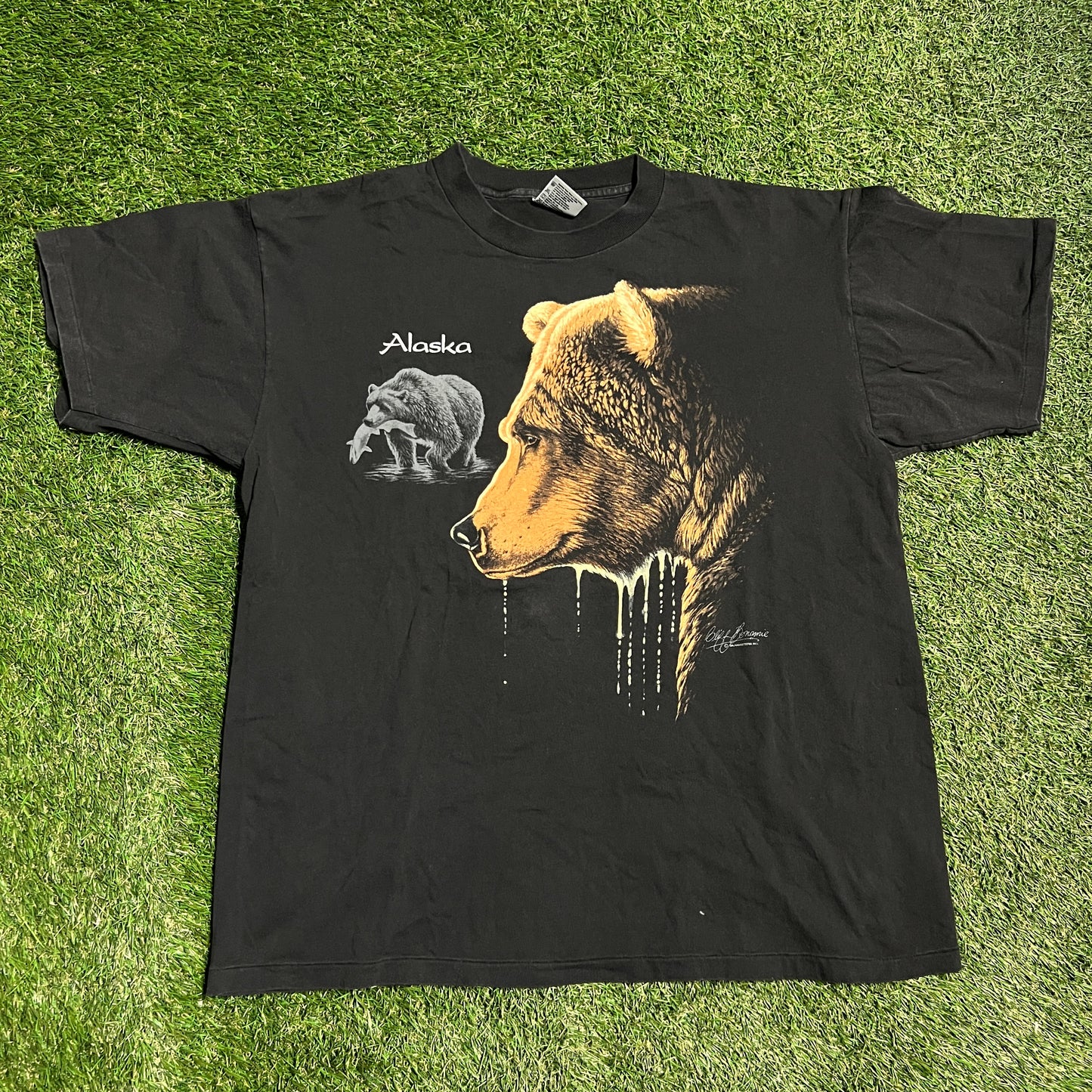 Alaska Bear Graphic Black Tee Size XL USED v13262