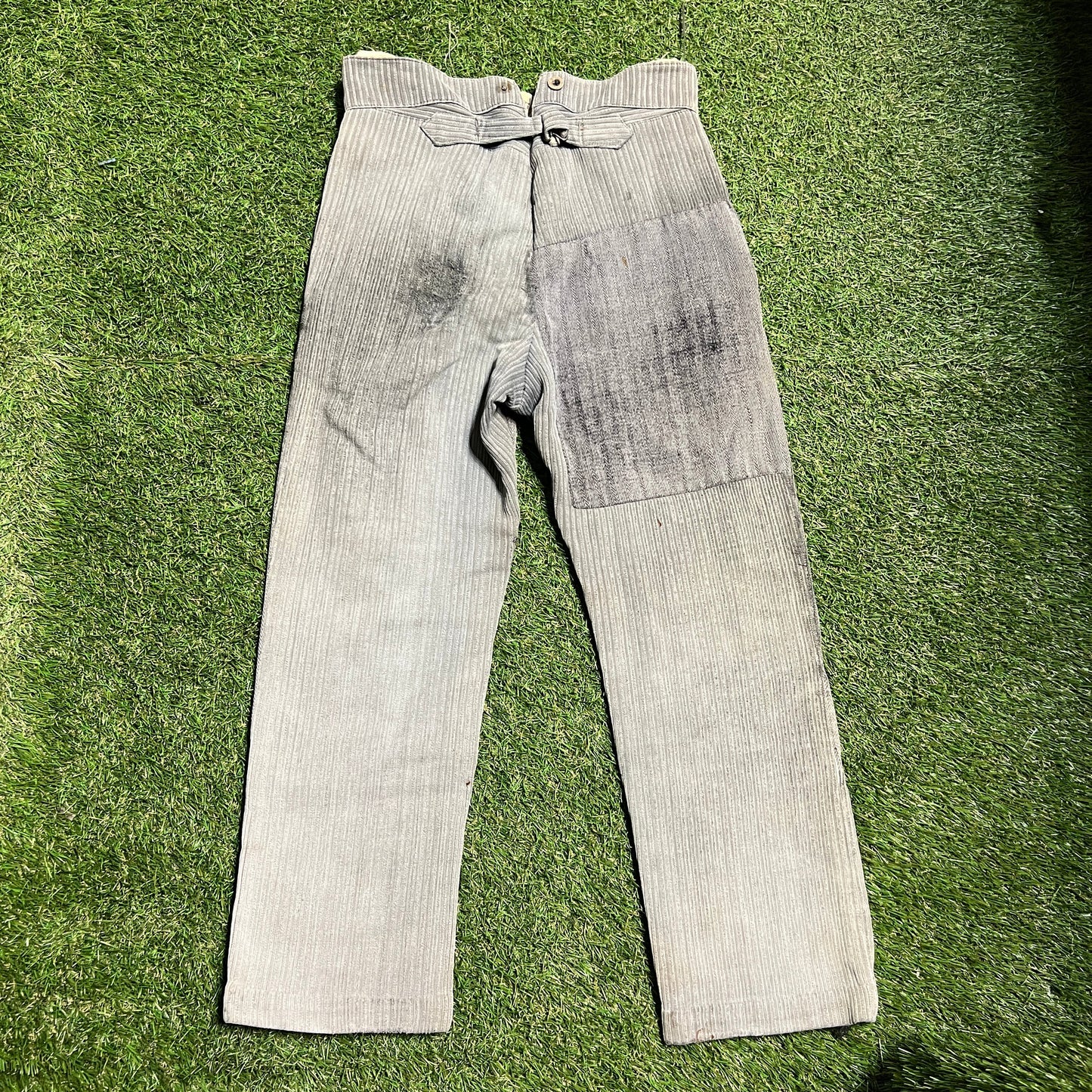 LAA1777 vintage straight legged pant Size 29 USED v13371