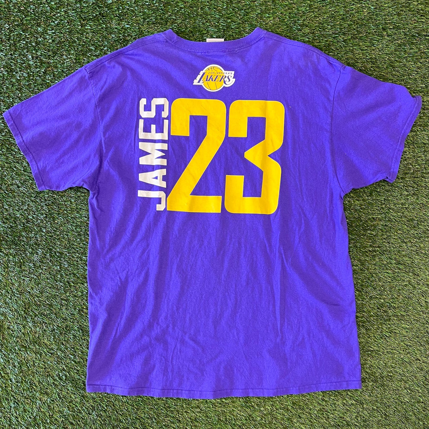 Lakers James 23 Majestic Tag