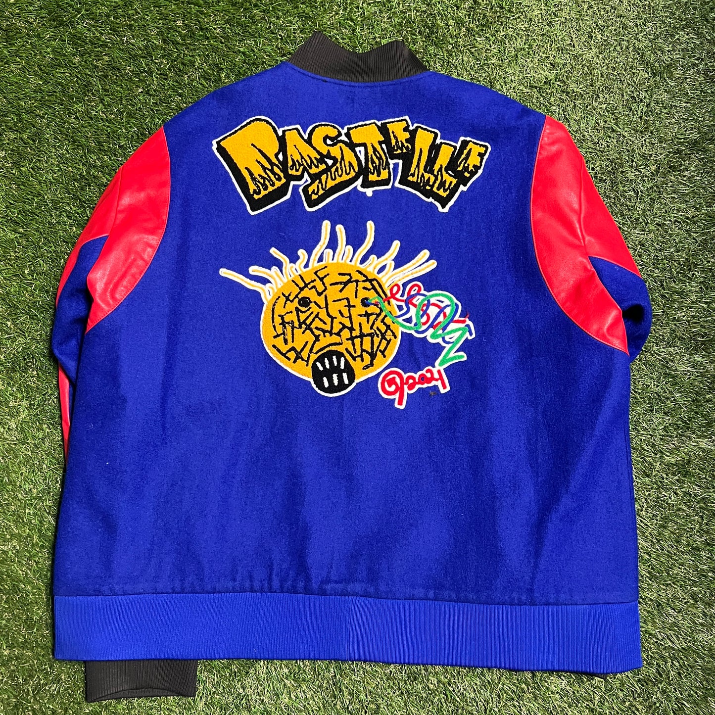 5AM Rosa Pastelle Blue/Red Varsity Jacket Size 2X USED x5319