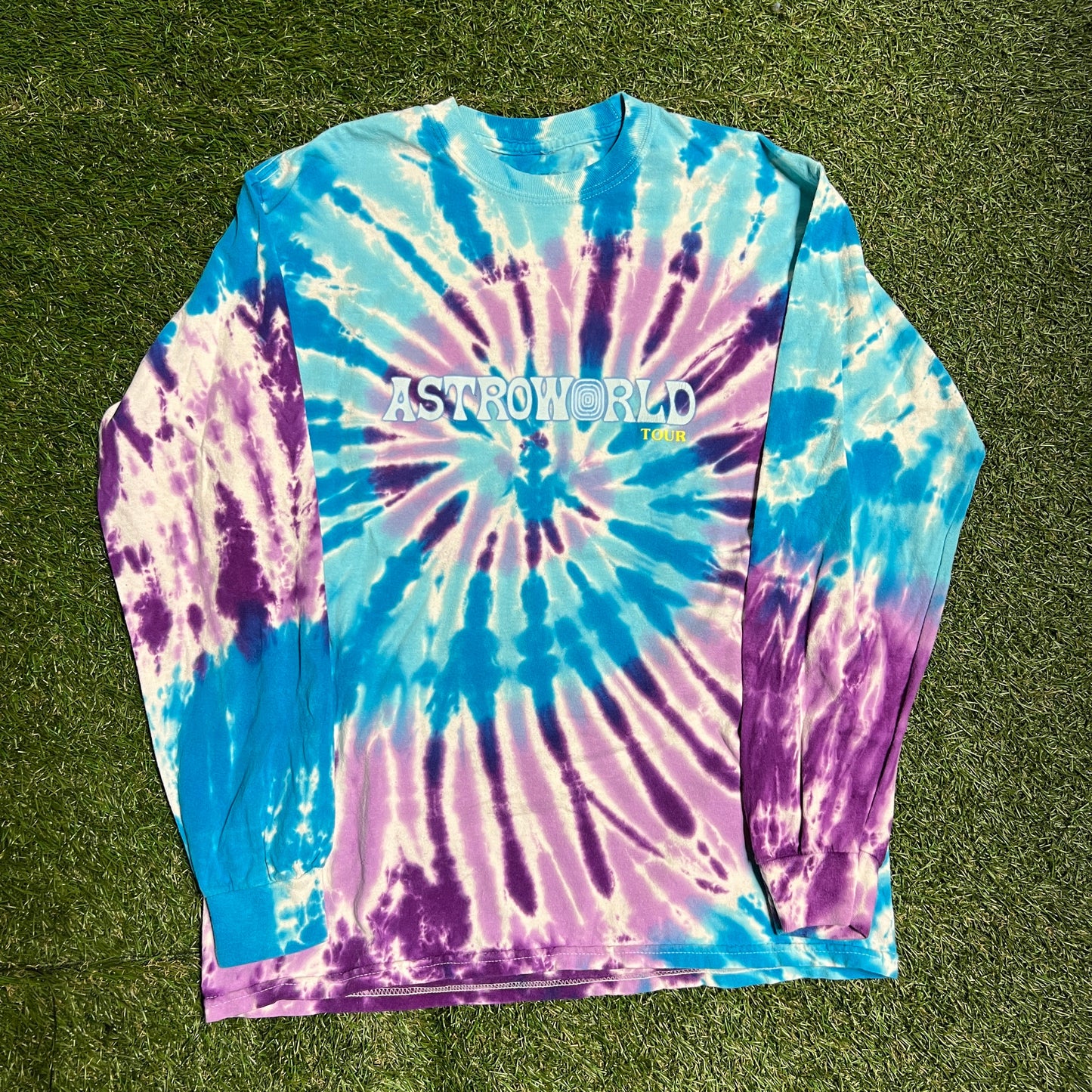 Astroworld Tour Face On The Back Tie Dye Longsleeve Size Large USED x10371