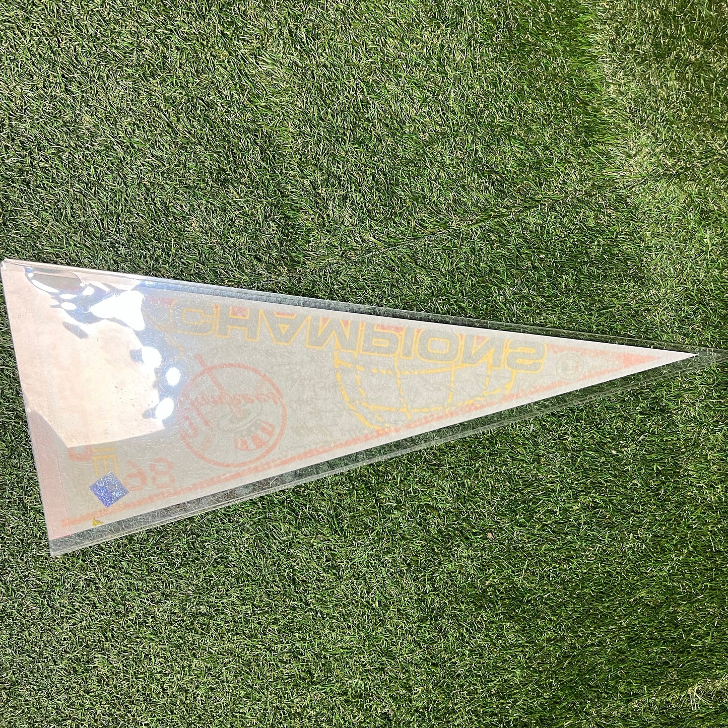 1998 MLB World Series Champions Yankees Signatures White Pennant OS NEW v13434