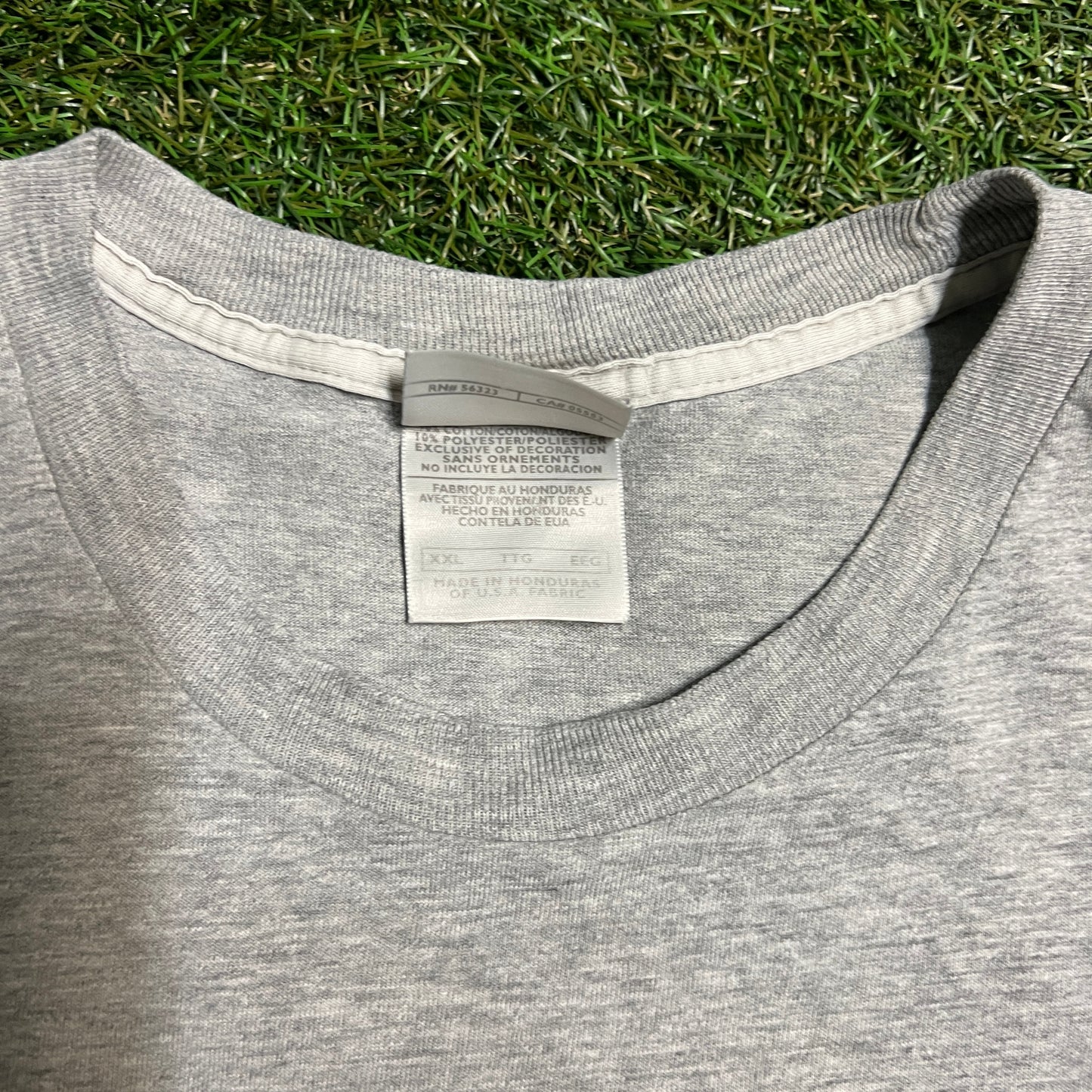 2000s Nike Small Chest Check Grey Tee Size XXL USED v13476