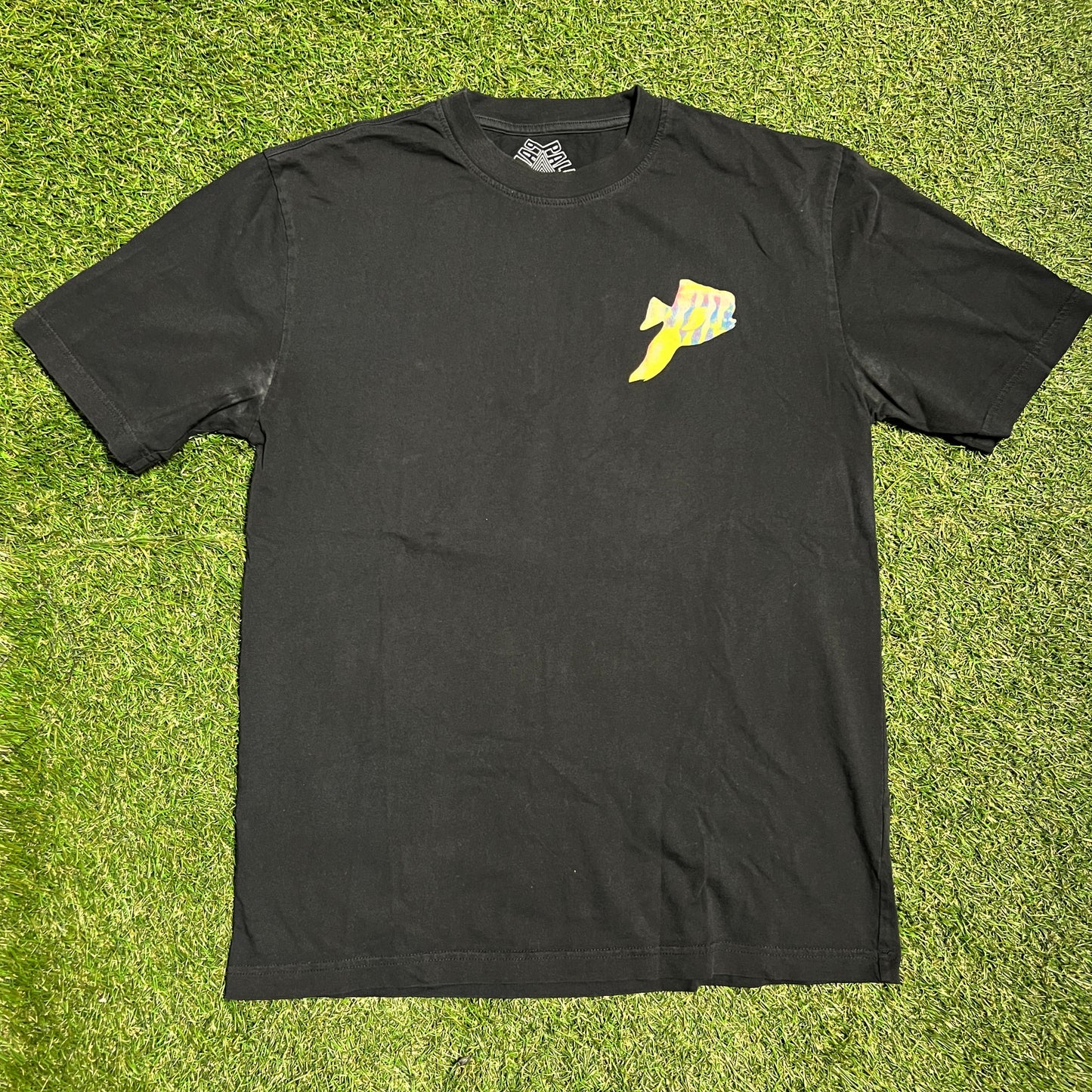 Palace Colorful Fish Logo Black Tee Medium USED x10678