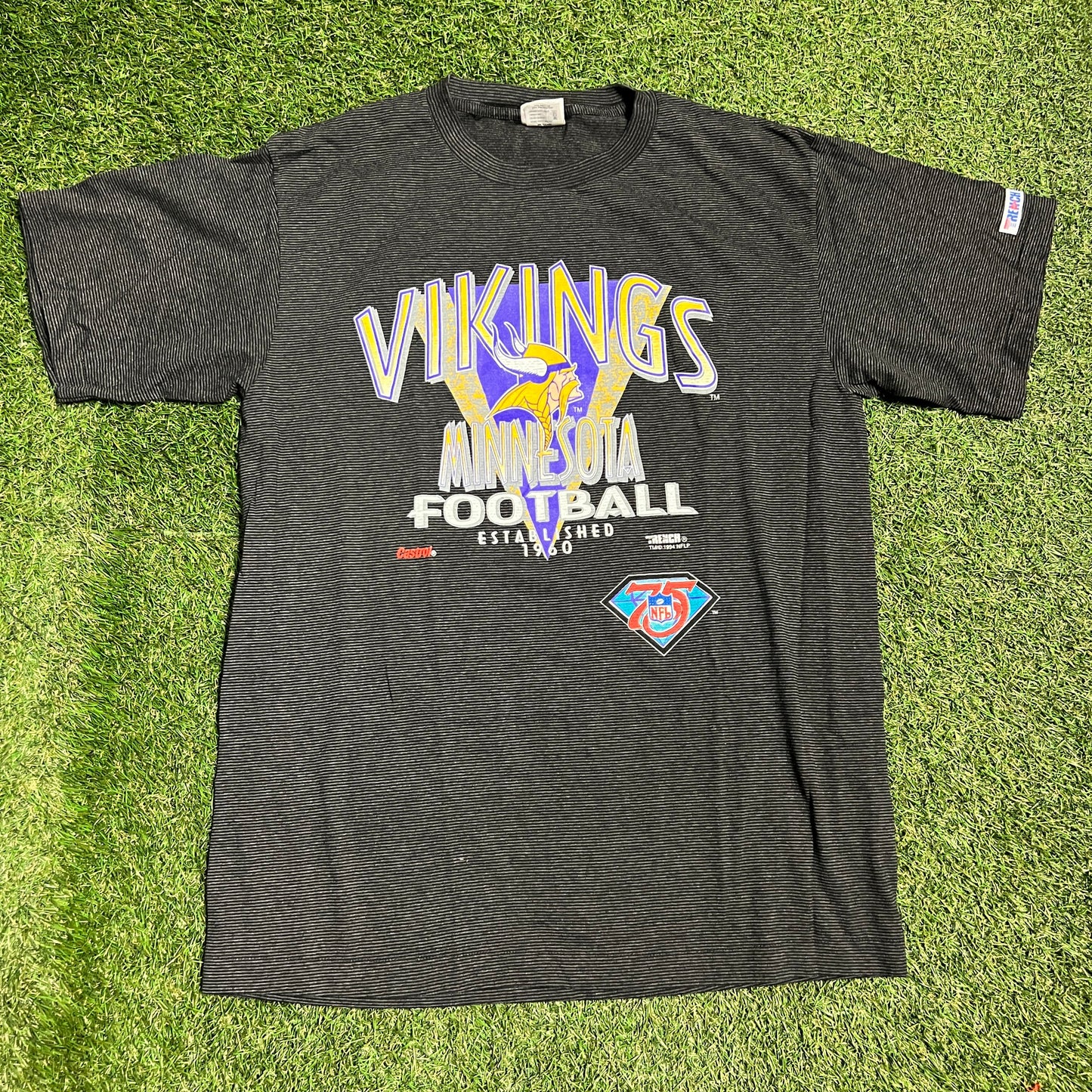 1994 Minnesota Vikings Football Grey Striped Tee Size XL USED v13654