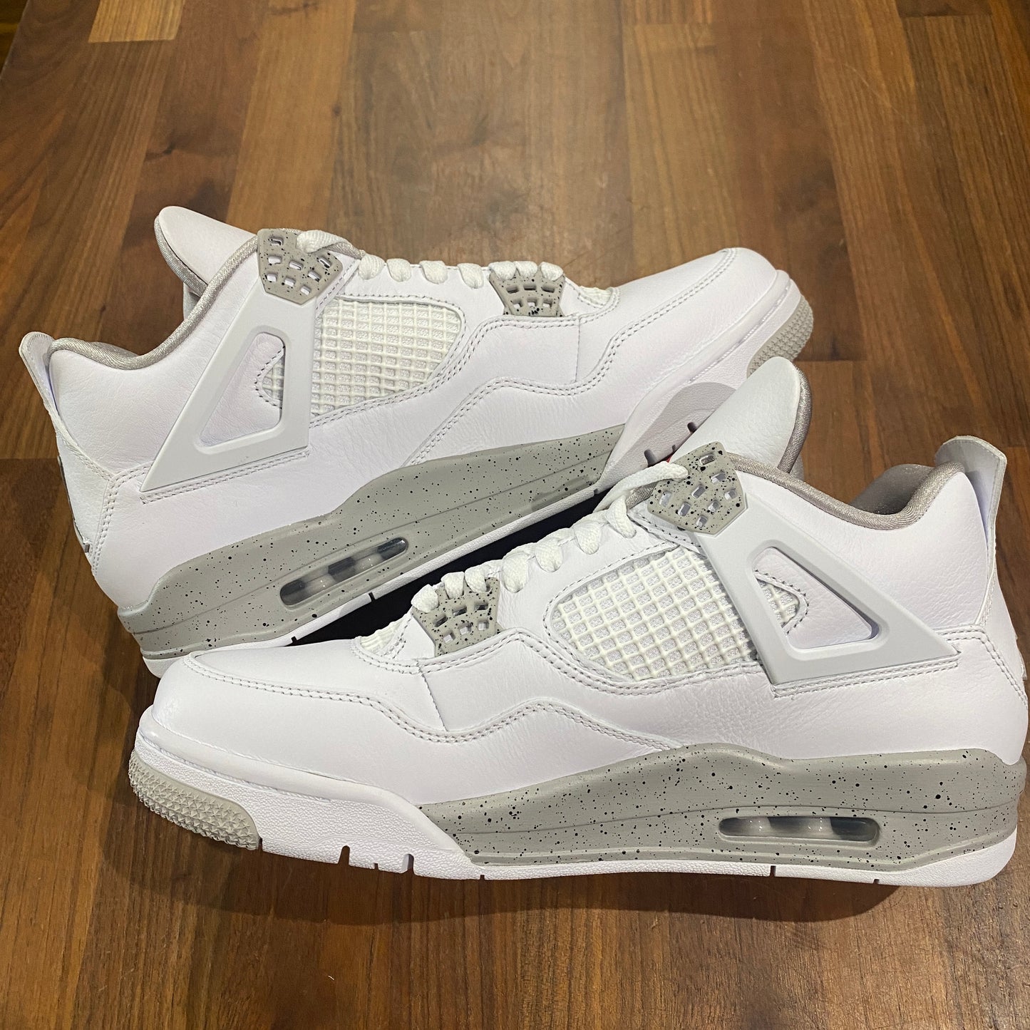 Jordan 4 White Oreo size 10 NEW s13441