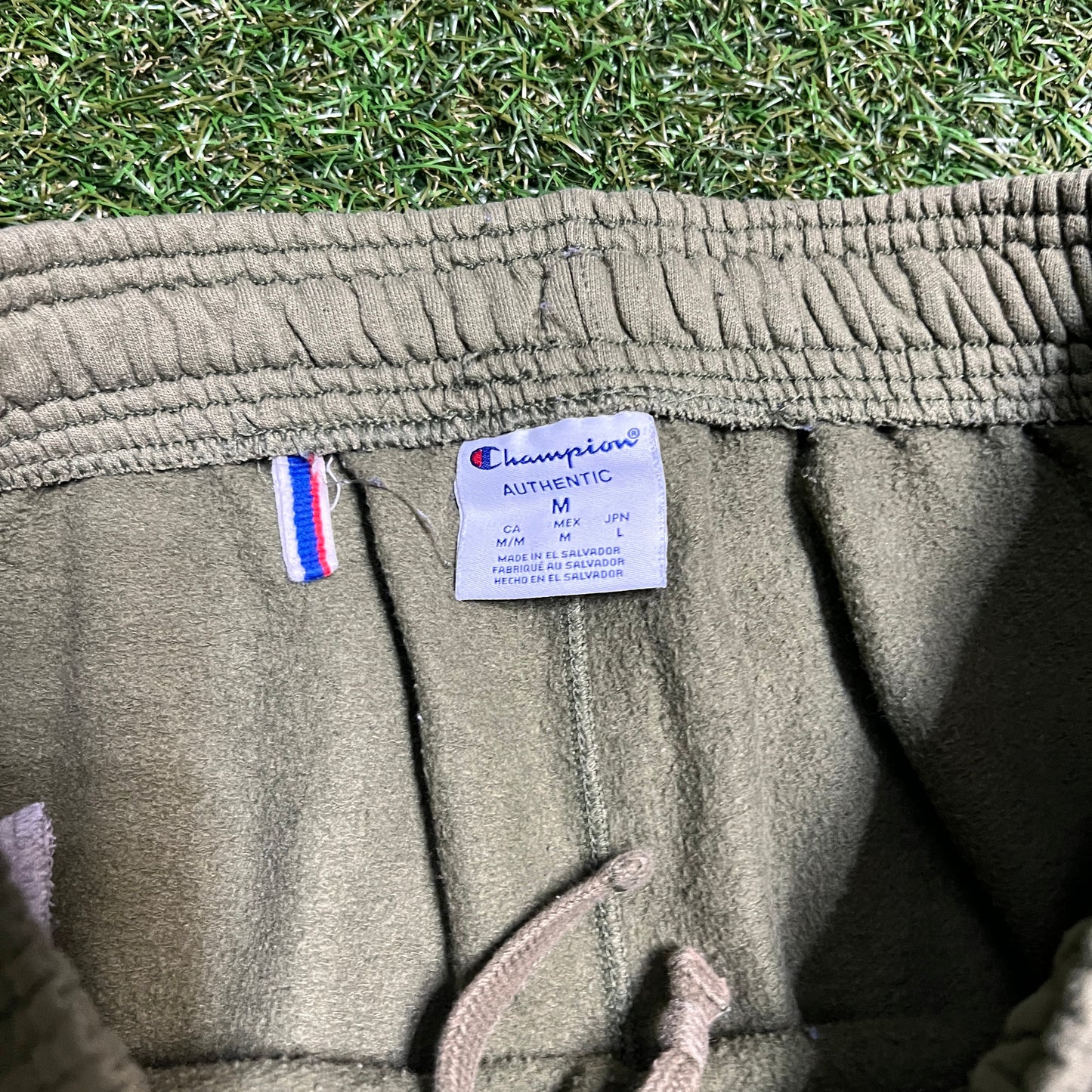 Champion Spell Out Logo Olive Sweatpants Size Medium USED v13764