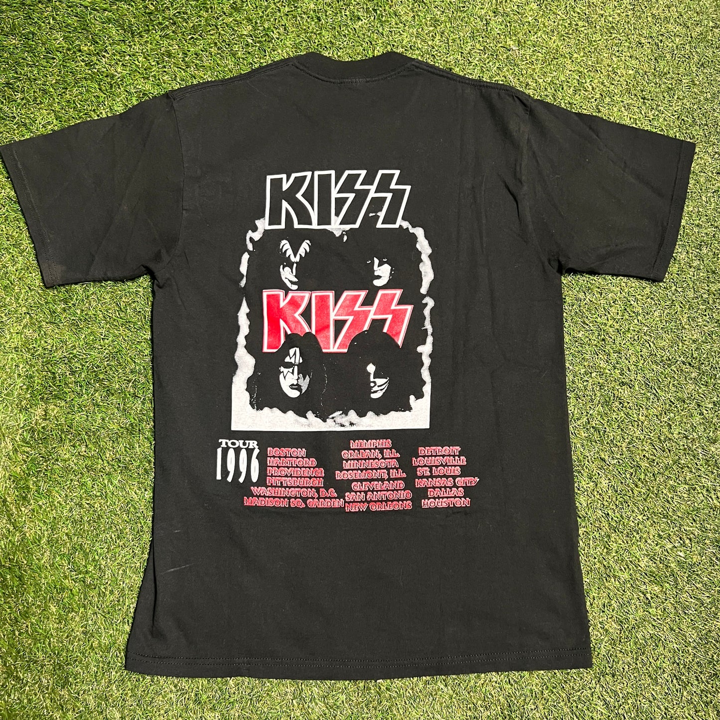 1996 Kiss Tour 4 Faces in Flames Black Tee Jerzees tag Size Large USED v13846