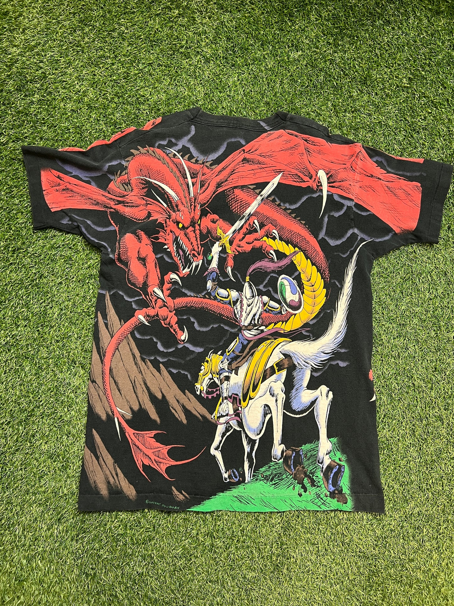 Liquid Blue Dragon Full Print 1993 Size Large USED v6460