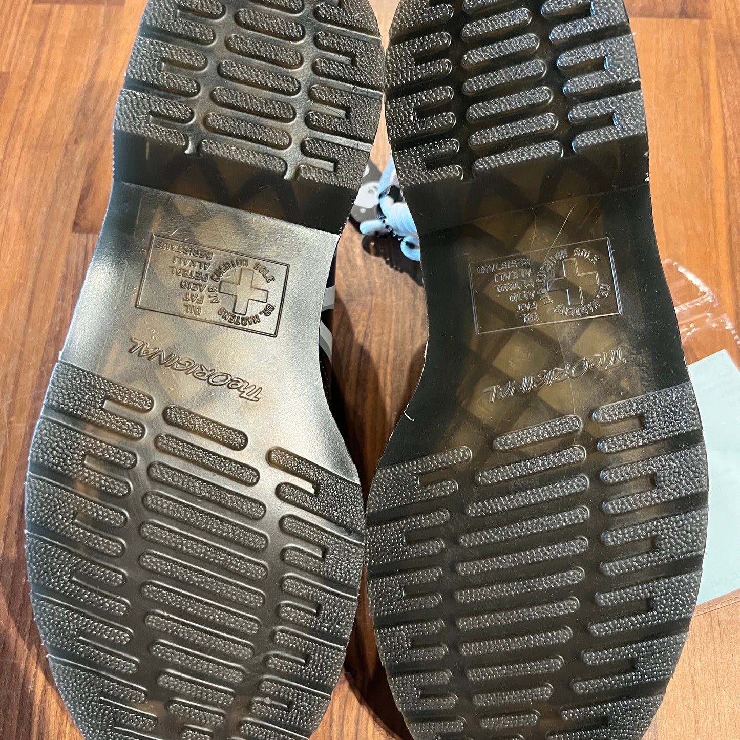 Dr. Martens BAPE x Mastermind SAMPLE Size 8 NEW