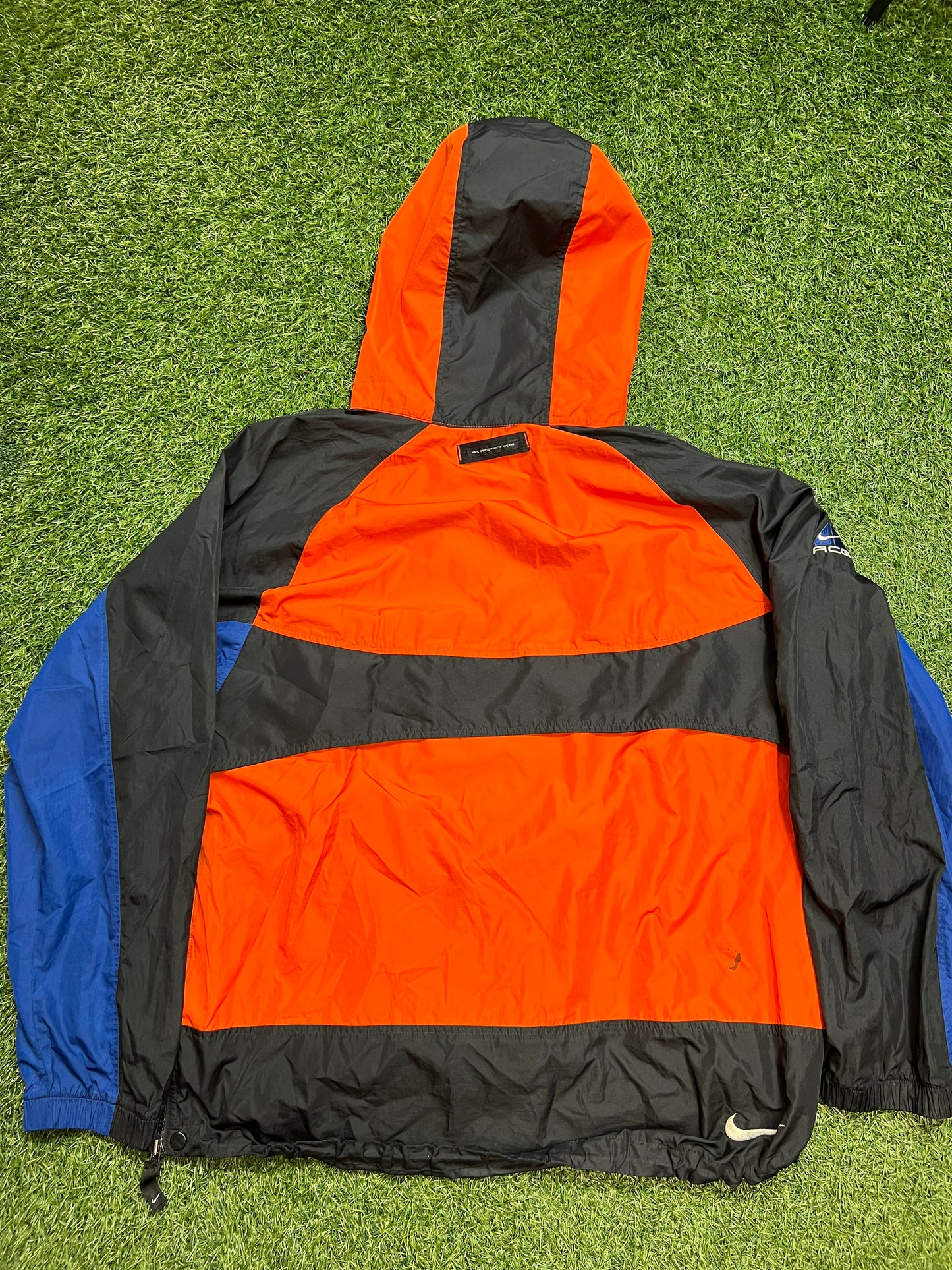 Nike ACG orange black and blue windbreaker Size Large USED v11444